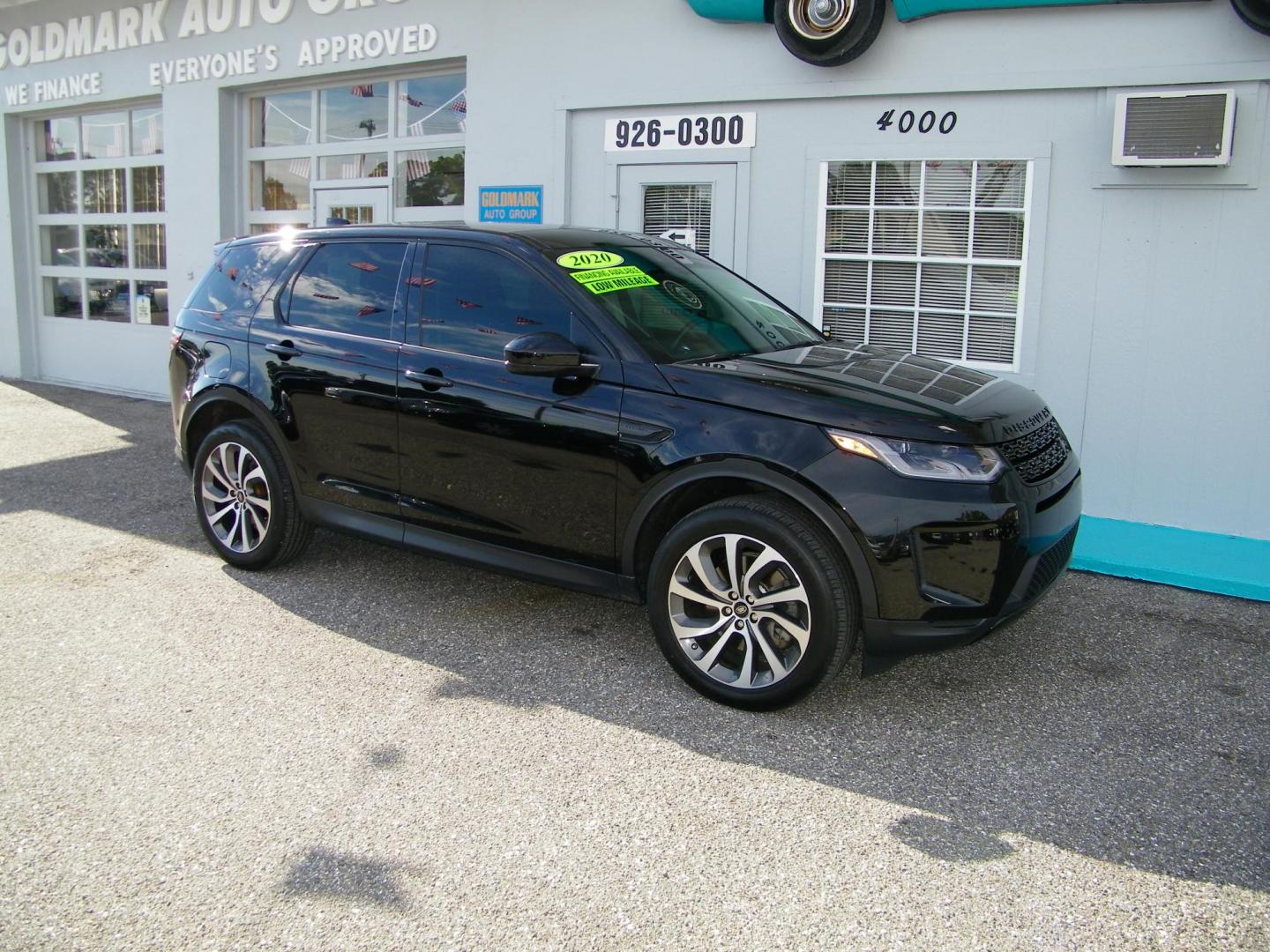 2020 Black /Black Land Rover Discovery Sport SE (SALCP2FX8LH) with an 2.0L L4 DOHC 16V engine, 9A transmission, located at 4000 Bee Ridge Road, Sarasota, FL, 34233, (941) 926-0300, 27.298664, -82.489151 - Photo#3