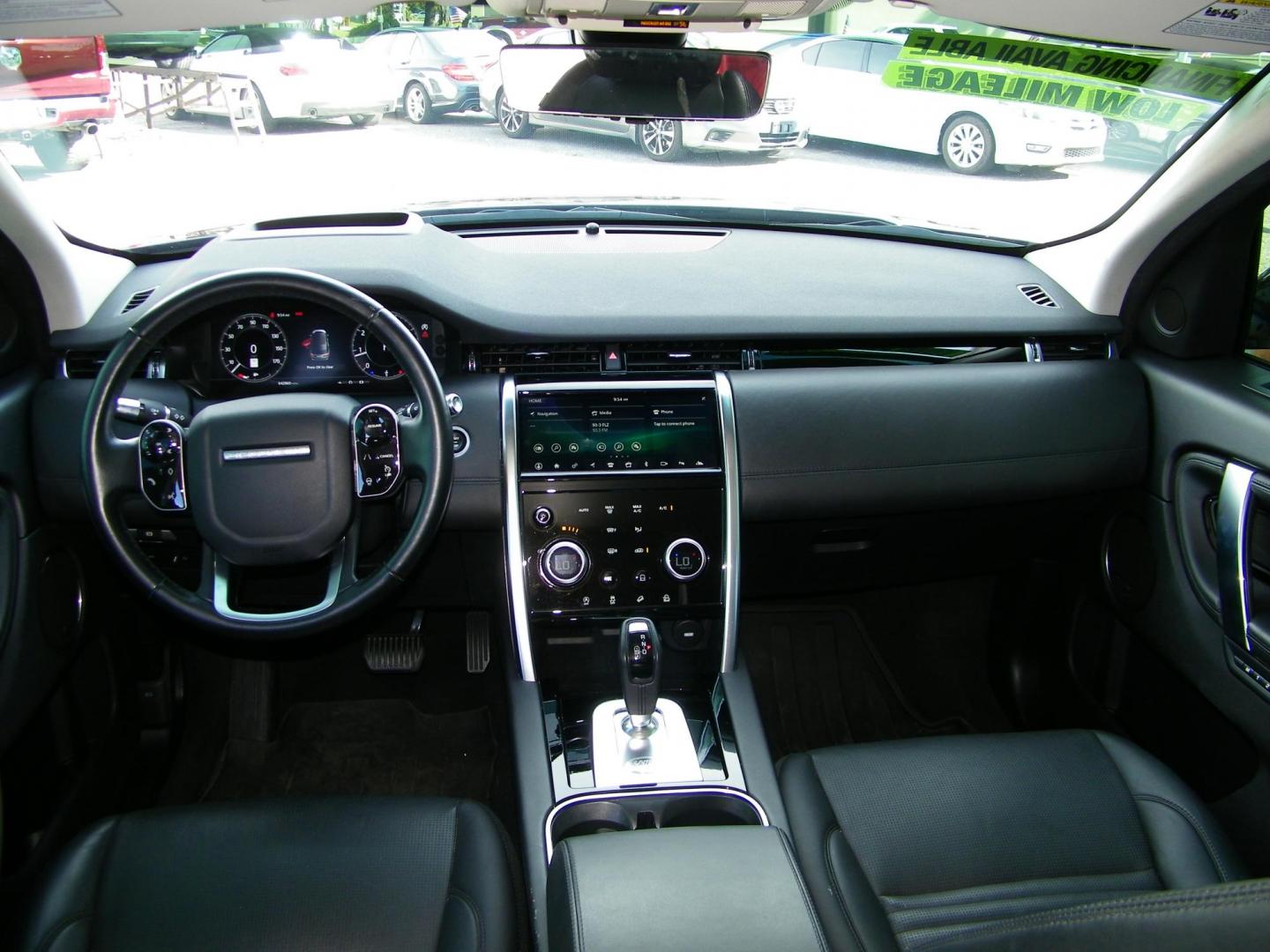 2020 Black /Black Land Rover Discovery Sport SE (SALCP2FX8LH) with an 2.0L L4 DOHC 16V engine, 9A transmission, located at 4000 Bee Ridge Road, Sarasota, FL, 34233, (941) 926-0300, 27.298664, -82.489151 - Photo#12