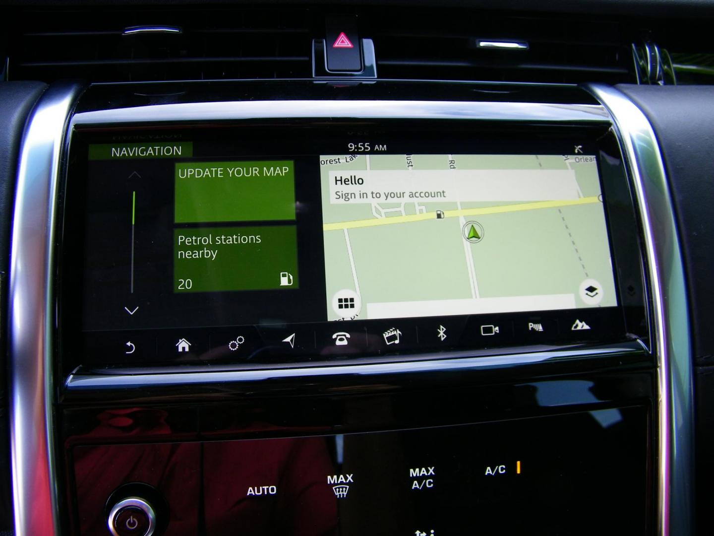 2020 Black /Black Land Rover Discovery Sport SE (SALCP2FX8LH) with an 2.0L L4 DOHC 16V engine, 9A transmission, located at 4000 Bee Ridge Road, Sarasota, FL, 34233, (941) 926-0300, 27.298664, -82.489151 - Photo#15