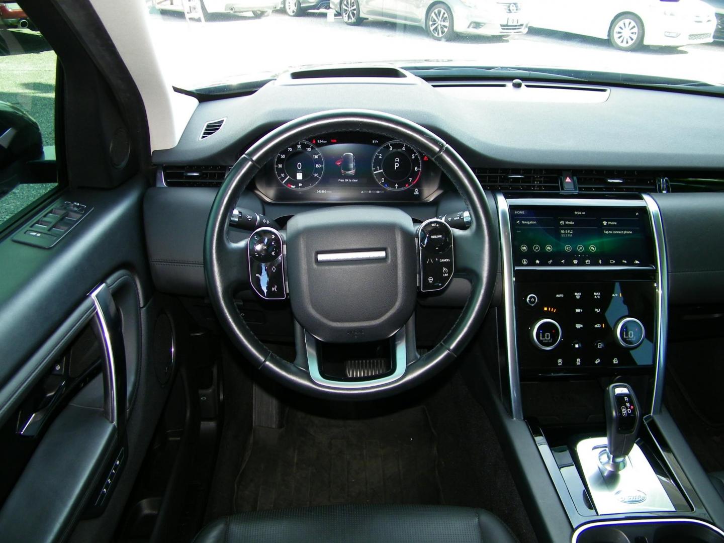 2020 Black /Black Land Rover Discovery Sport SE (SALCP2FX8LH) with an 2.0L L4 DOHC 16V engine, 9A transmission, located at 4000 Bee Ridge Road, Sarasota, FL, 34233, (941) 926-0300, 27.298664, -82.489151 - Photo#13