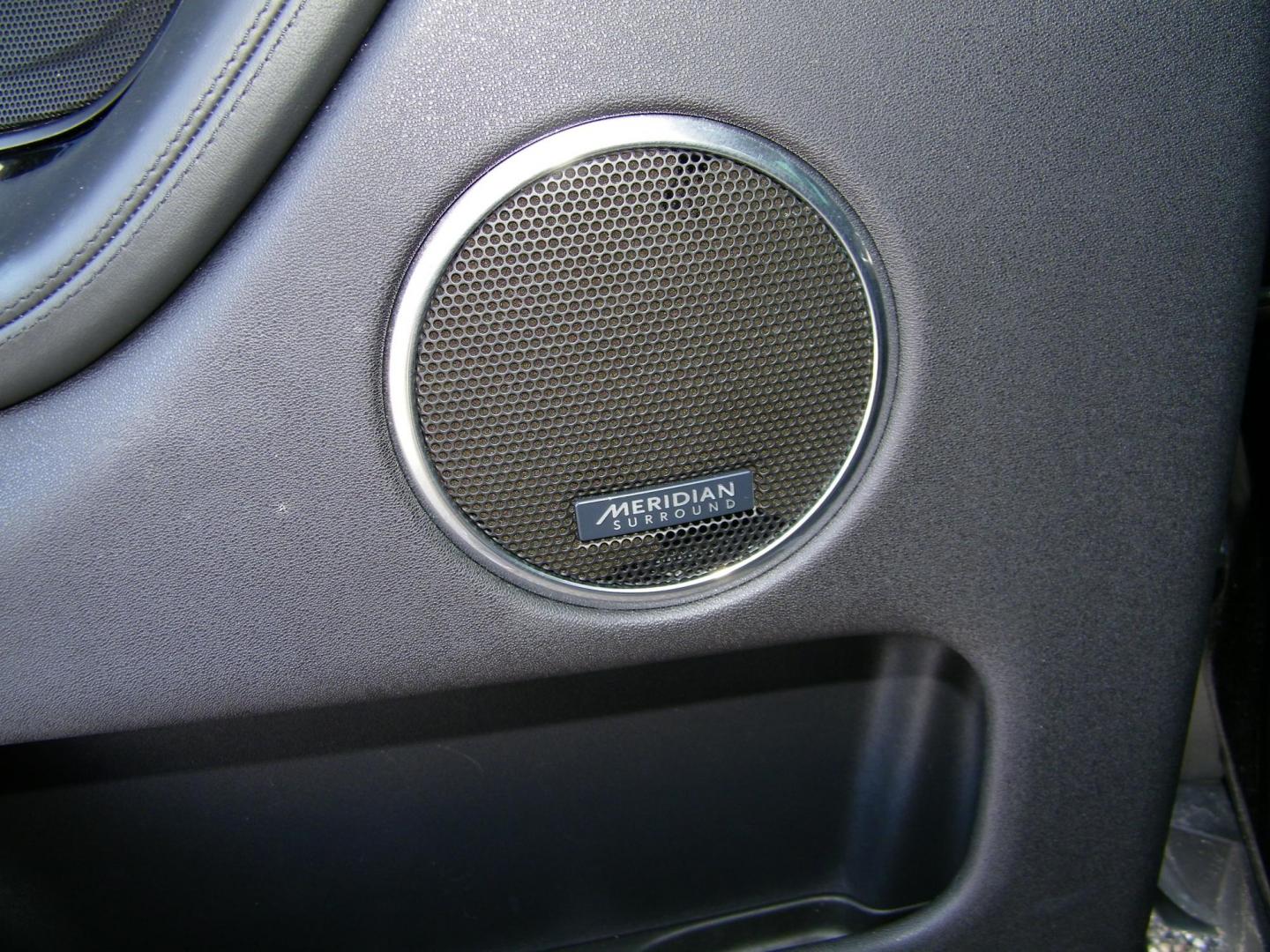 2020 Black /Black Land Rover Discovery Sport SE (SALCP2FX8LH) with an 2.0L L4 DOHC 16V engine, 9A transmission, located at 4000 Bee Ridge Road, Sarasota, FL, 34233, (941) 926-0300, 27.298664, -82.489151 - Photo#17