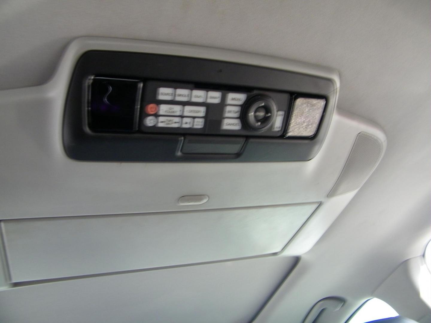 2016 Gray /Beige Acura MDX 9-Spd AT SH-AWD w/Advance Package (5FRYD4H95GB) with an 3.5L V6 SOHC 24V engine, 9-Speed Automatic transmission, located at 4000 Bee Ridge Road, Sarasota, FL, 34233, (941) 926-0300, 27.298664, -82.489151 - Photo#15