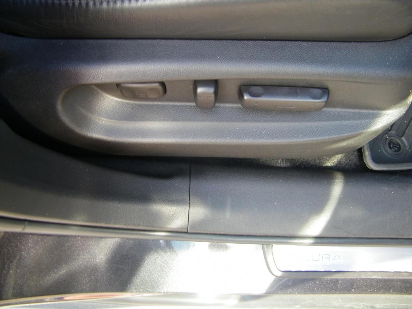 2016 Gray /Beige Acura MDX 9-Spd AT SH-AWD w/Advance Package (5FRYD4H95GB) with an 3.5L V6 SOHC 24V engine, 9-Speed Automatic transmission, located at 4000 Bee Ridge Road, Sarasota, FL, 34233, (941) 926-0300, 27.298664, -82.489151 - Photo#19