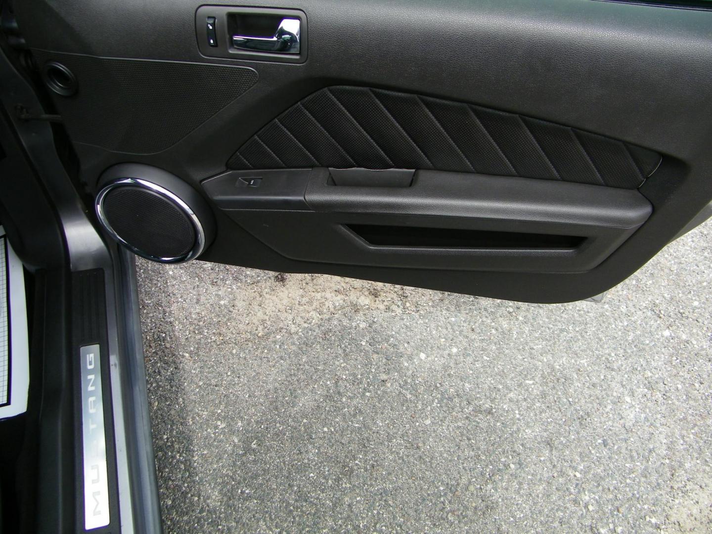 2010 Grey /Black Ford Mustang V6 Coupe (1ZVBP8AN9A5) with an 4.0L V6 OHC 12V engine, Automatic transmission, located at 4000 Bee Ridge Road, Sarasota, FL, 34233, (941) 926-0300, 27.298664, -82.489151 - Photo#11