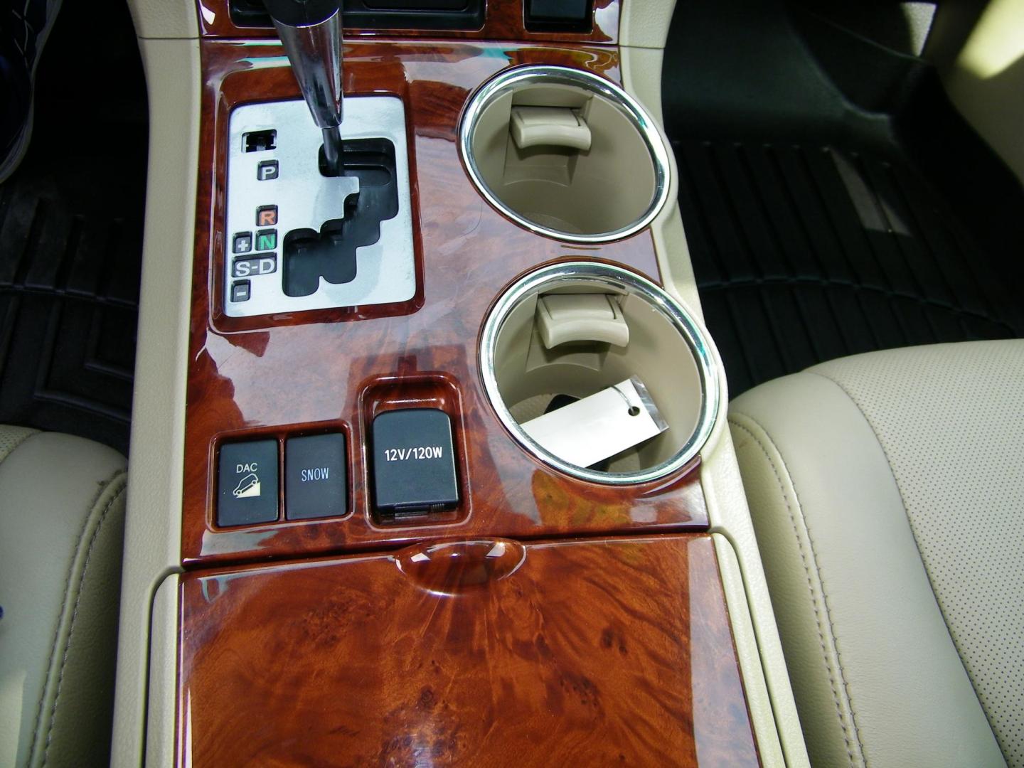 2011 Green /Beige Toyota Highlander Limited 4WD (5TDDK3EH3BS) with an 3.5L V6 DOHC 24V engine, 5-Speed Automatic transmission, located at 4000 Bee Ridge Road, Sarasota, FL, 34233, (941) 926-0300, 27.298664, -82.489151 - Photo#21