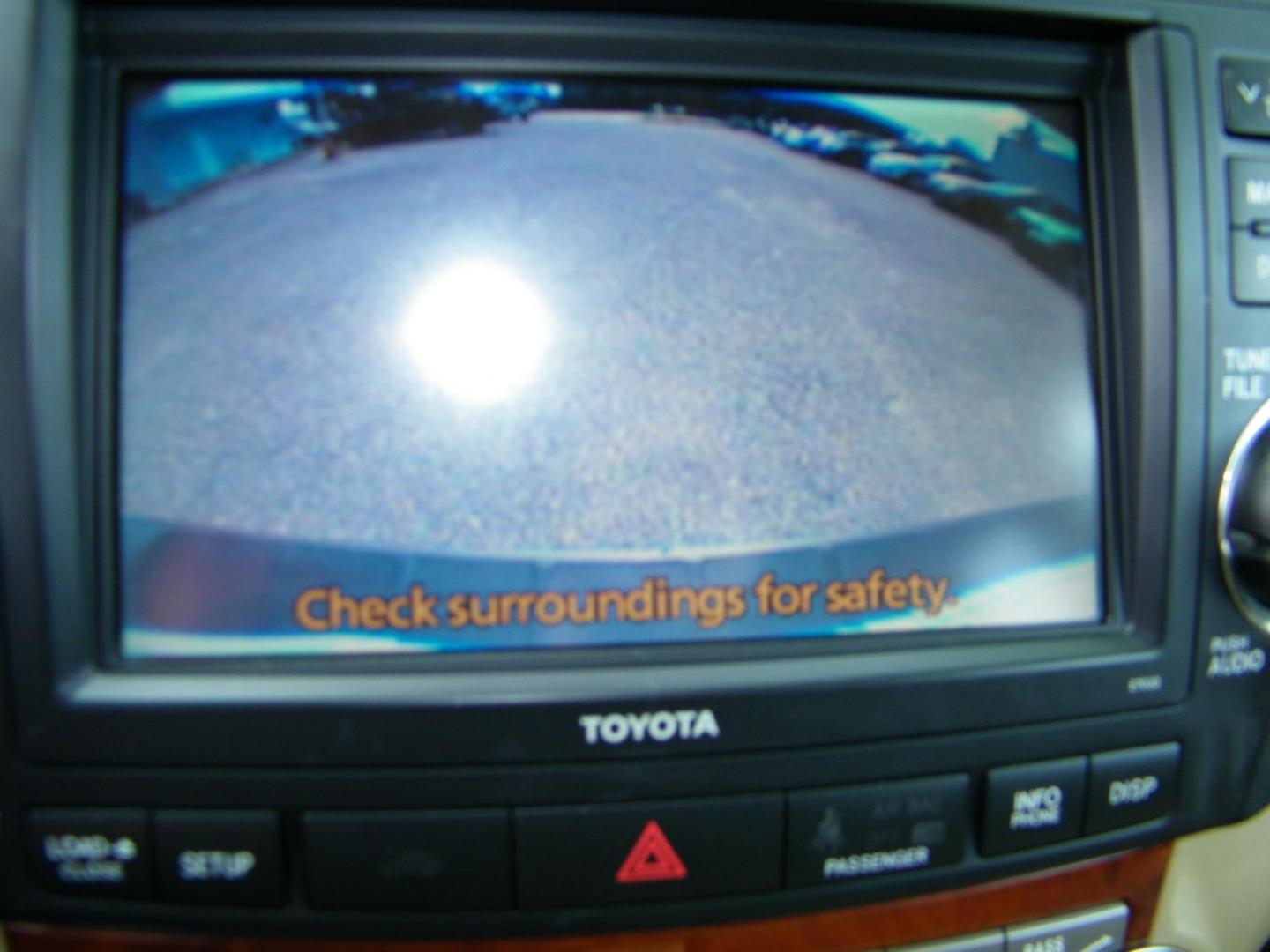 2011 Green /Beige Toyota Highlander Limited 4WD (5TDDK3EH3BS) with an 3.5L V6 DOHC 24V engine, 5-Speed Automatic transmission, located at 4000 Bee Ridge Road, Sarasota, FL, 34233, (941) 926-0300, 27.298664, -82.489151 - Photo#25