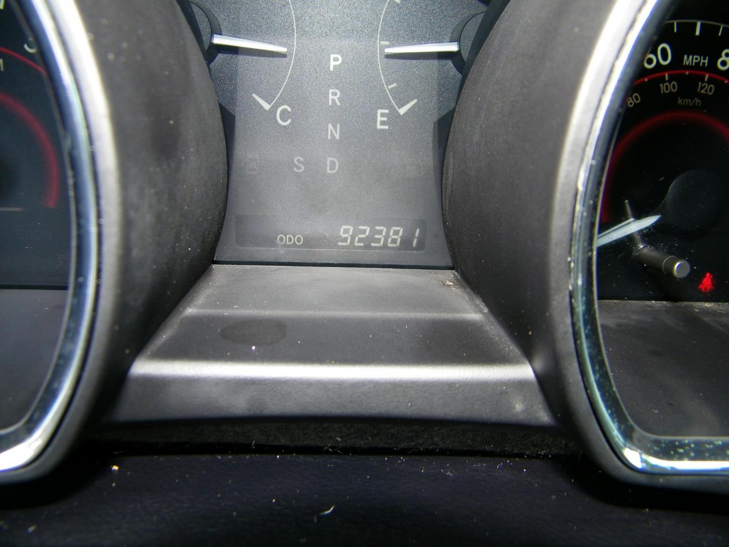 2011 Green /Beige Toyota Highlander Limited 4WD (5TDDK3EH3BS) with an 3.5L V6 DOHC 24V engine, 5-Speed Automatic transmission, located at 4000 Bee Ridge Road, Sarasota, FL, 34233, (941) 926-0300, 27.298664, -82.489151 - Photo#28