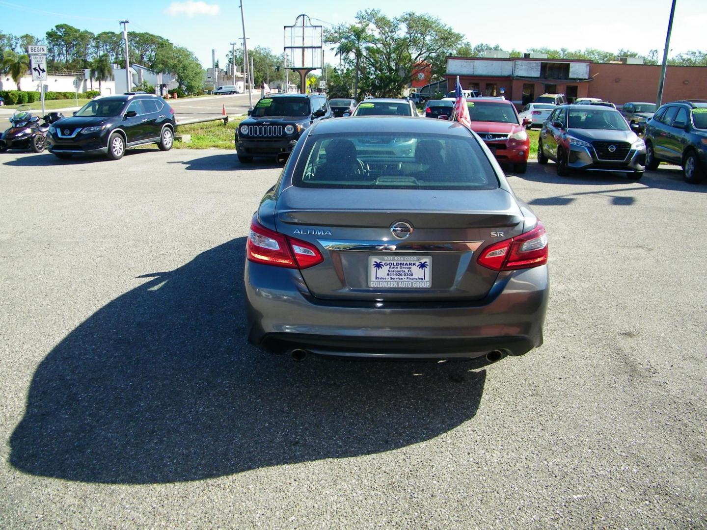 2016 Grey /Gray Nissan Altima 2.5 SL (1N4AL3AP3GN) with an 2.5L L4 DOHC 16V engine, CVT transmission, located at 4000 Bee Ridge Road, Sarasota, FL, 34233, (941) 926-0300, 27.298664, -82.489151 - Photo#4