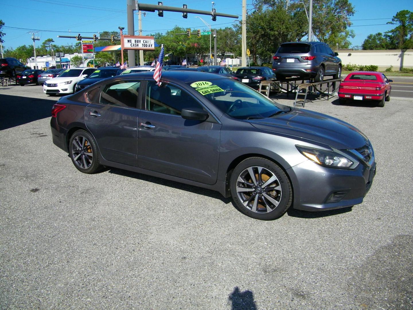2016 Grey /Gray Nissan Altima 2.5 SL (1N4AL3AP3GN) with an 2.5L L4 DOHC 16V engine, CVT transmission, located at 4000 Bee Ridge Road, Sarasota, FL, 34233, (941) 926-0300, 27.298664, -82.489151 - Photo#7