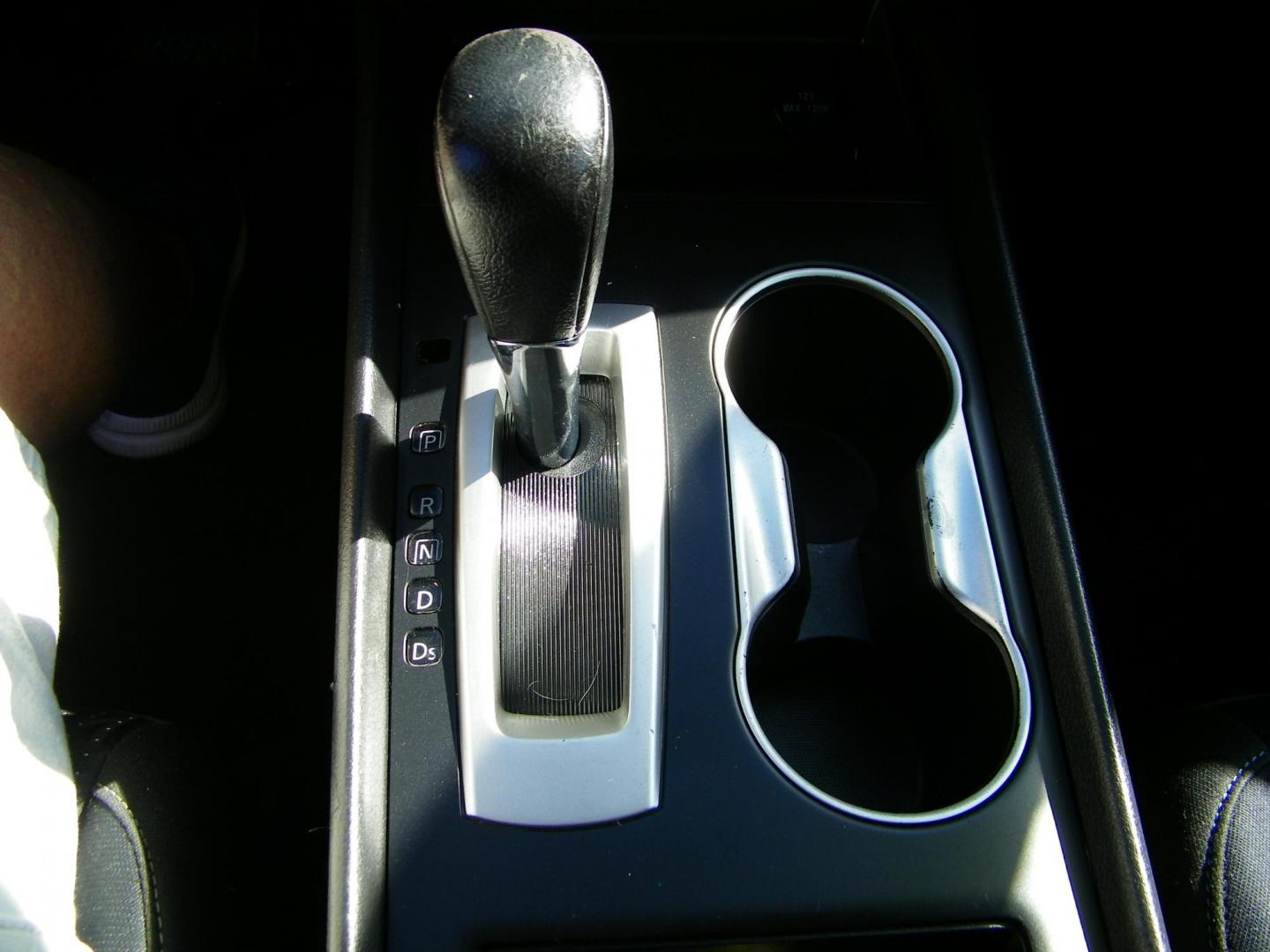 2016 Grey /Gray Nissan Altima 2.5 SL (1N4AL3AP3GN) with an 2.5L L4 DOHC 16V engine, CVT transmission, located at 4000 Bee Ridge Road, Sarasota, FL, 34233, (941) 926-0300, 27.298664, -82.489151 - Photo#19