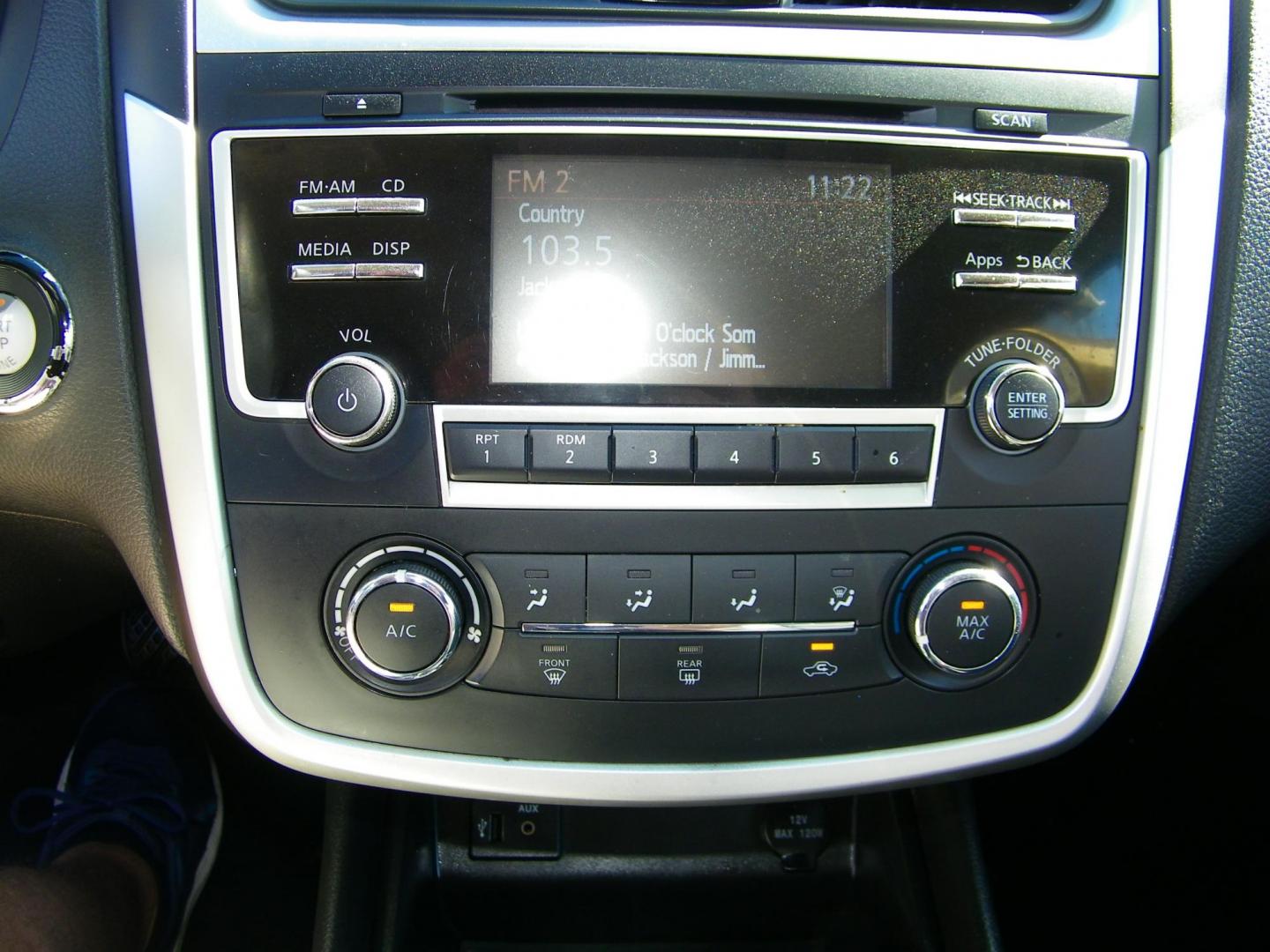 2016 Grey /Gray Nissan Altima 2.5 SL (1N4AL3AP3GN) with an 2.5L L4 DOHC 16V engine, CVT transmission, located at 4000 Bee Ridge Road, Sarasota, FL, 34233, (941) 926-0300, 27.298664, -82.489151 - Photo#21