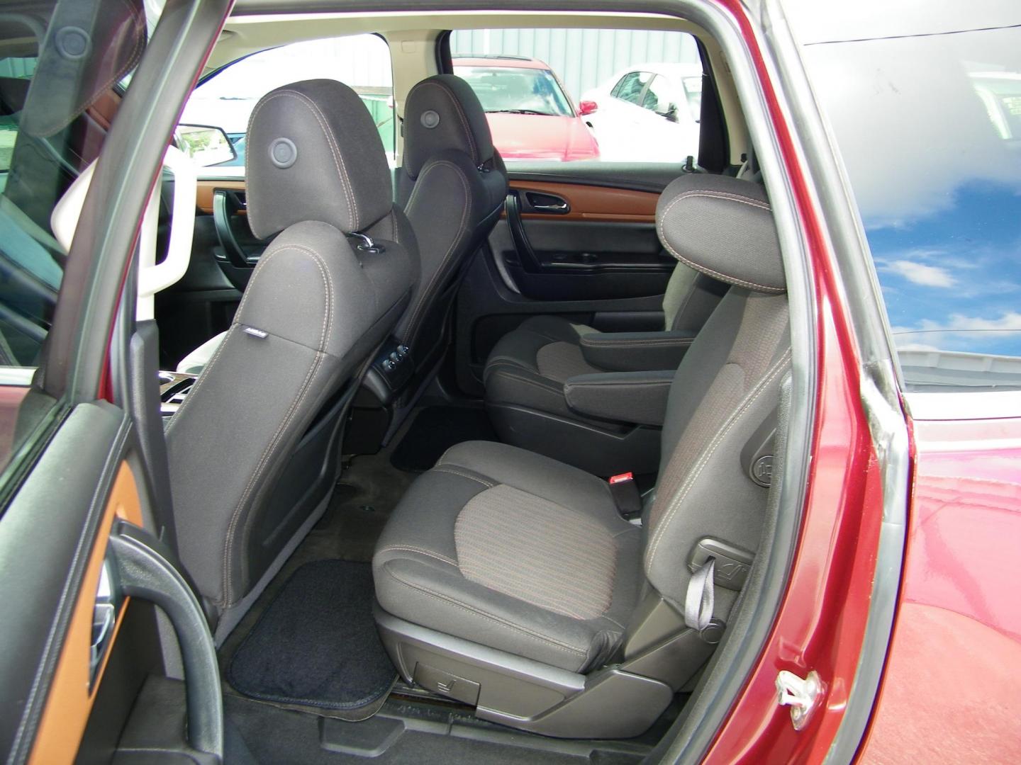 2017 Maroon /Black Chevrolet Traverse 1LT FWD (1GNKRGKD8HJ) with an 3.6L V6 DOHC 24V engine, 6A transmission, located at 4000 Bee Ridge Road, Sarasota, FL, 34233, (941) 926-0300, 27.298664, -82.489151 - Photo#10