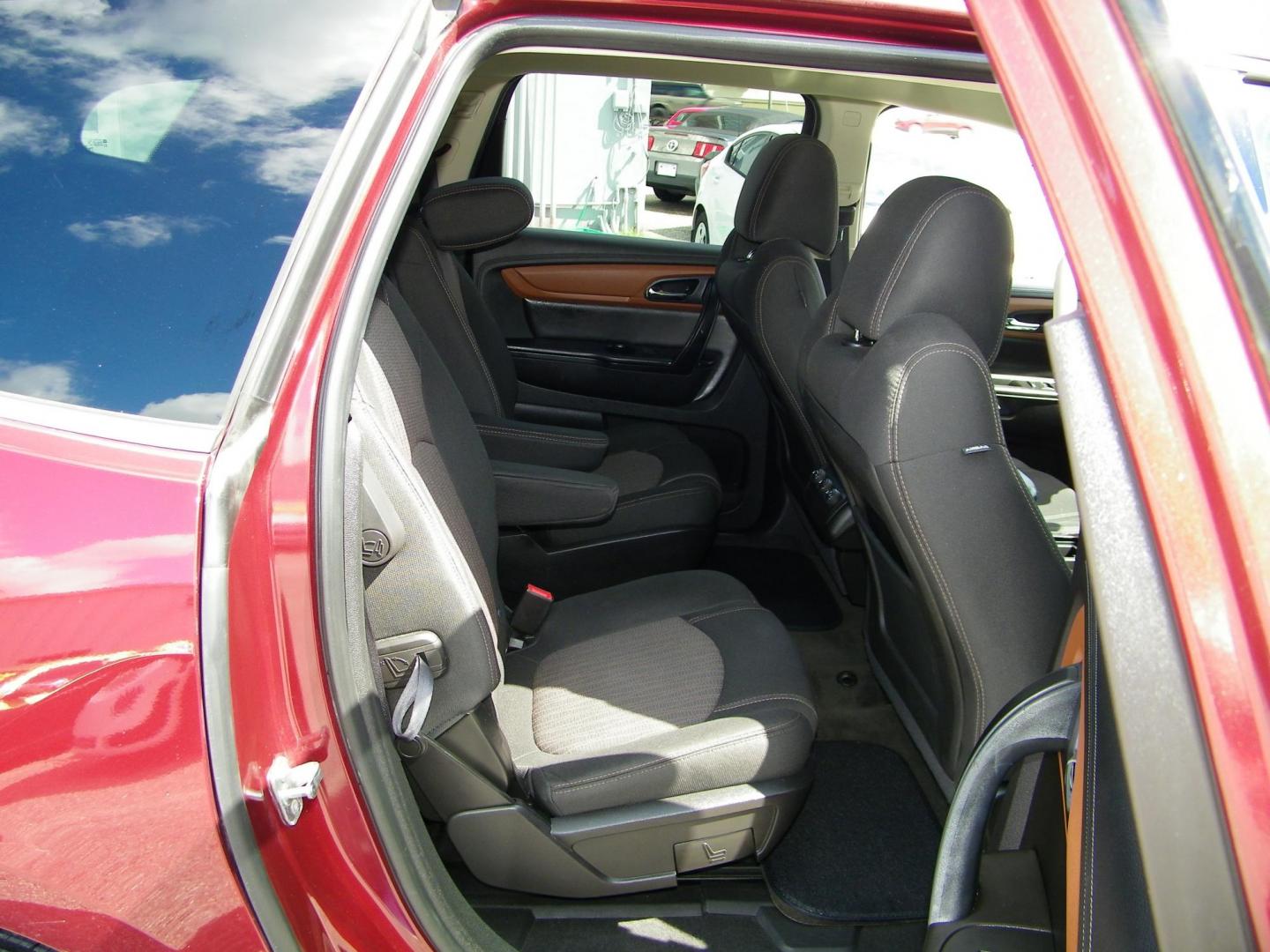 2017 Maroon /Black Chevrolet Traverse 1LT FWD (1GNKRGKD8HJ) with an 3.6L V6 DOHC 24V engine, 6A transmission, located at 4000 Bee Ridge Road, Sarasota, FL, 34233, (941) 926-0300, 27.298664, -82.489151 - Photo#13