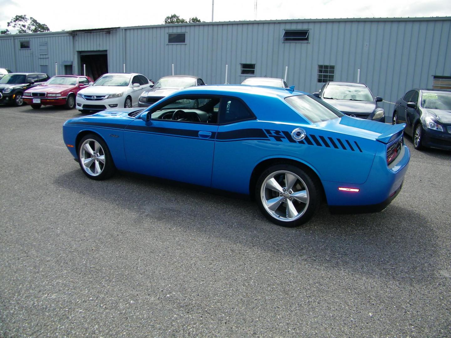 2015 Blue /Black Dodge Challenger R/T Plus (2C3CDZBT5FH) with an 5.7L V8 OHV 16V engine, Manual transmission, located at 4000 Bee Ridge Road, Sarasota, FL, 34233, (941) 926-0300, 27.298664, -82.489151 - Photo#3