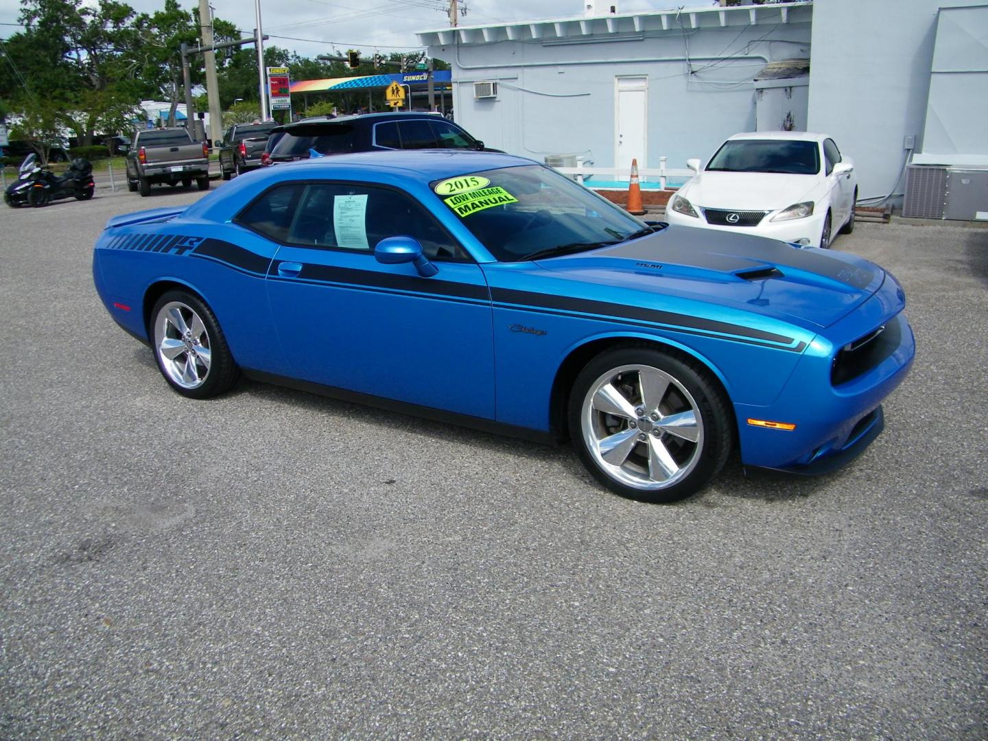 2015 Blue /Black Dodge Challenger R/T Plus (2C3CDZBT5FH) with an 5.7L V8 OHV 16V engine, Manual transmission, located at 4000 Bee Ridge Road, Sarasota, FL, 34233, (941) 926-0300, 27.298664, -82.489151 - Photo#7