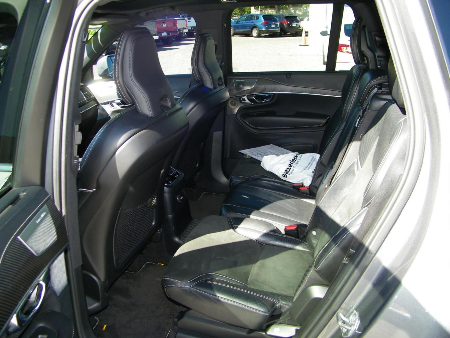 2019 Grey /Gray Volvo XC90 T8 R-Design Twin Engine Plug-In Hybrid (YV4BR0CM9K1) with an 2.0L L4 DOHC 16V HYBRID engine, Automatic transmission, located at 4000 Bee Ridge Road, Sarasota, FL, 34233, (941) 926-0300, 27.298664, -82.489151 - Photo#9