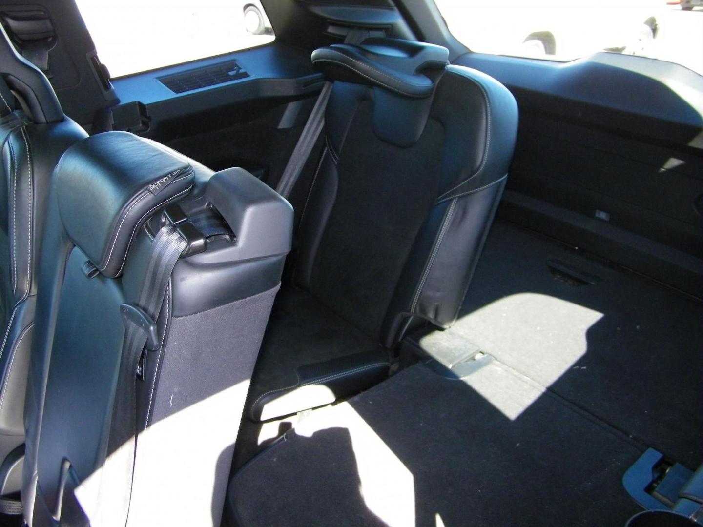 2019 Grey /Gray Volvo XC90 T8 R-Design Twin Engine Plug-In Hybrid (YV4BR0CM9K1) with an 2.0L L4 DOHC 16V HYBRID engine, Automatic transmission, located at 4000 Bee Ridge Road, Sarasota, FL, 34233, (941) 926-0300, 27.298664, -82.489151 - Photo#10