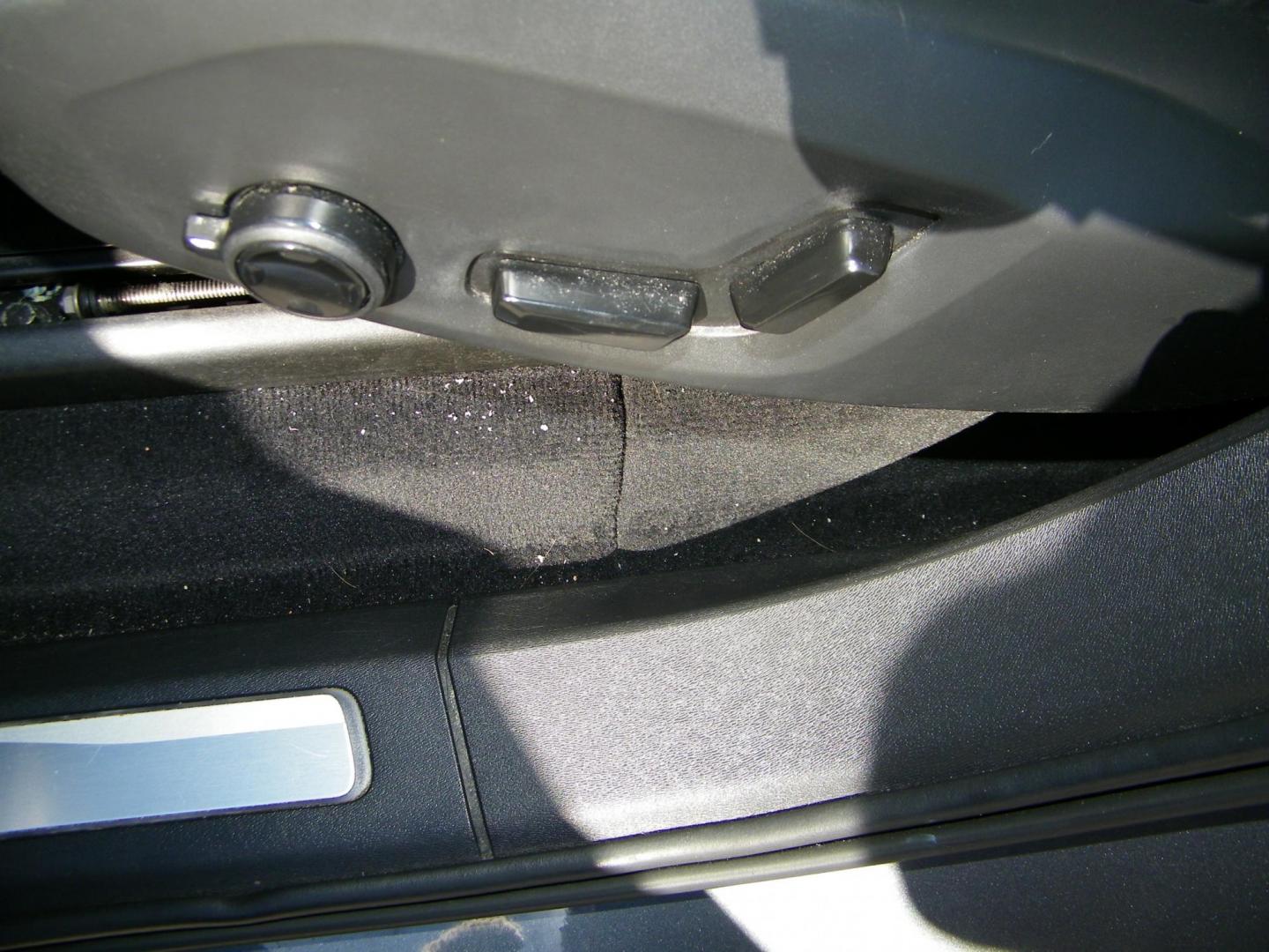 2019 Grey /Gray Volvo XC90 T8 R-Design Twin Engine Plug-In Hybrid (YV4BR0CM9K1) with an 2.0L L4 DOHC 16V HYBRID engine, Automatic transmission, located at 4000 Bee Ridge Road, Sarasota, FL, 34233, (941) 926-0300, 27.298664, -82.489151 - Photo#21