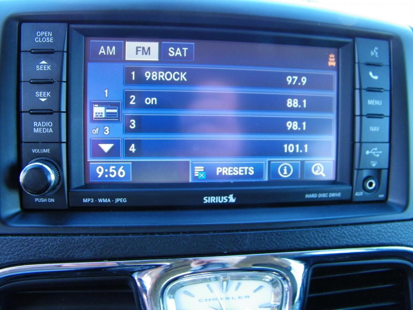 2013 Silver /Grey Chrysler Town & Country Touring-L (2C4RC1CG1DR) with an 3.6L V6 DOHC 24V engine, 6-Speed Automatic transmission, located at 4000 Bee Ridge Road, Sarasota, FL, 34233, (941) 926-0300, 27.298664, -82.489151 - Photo#26