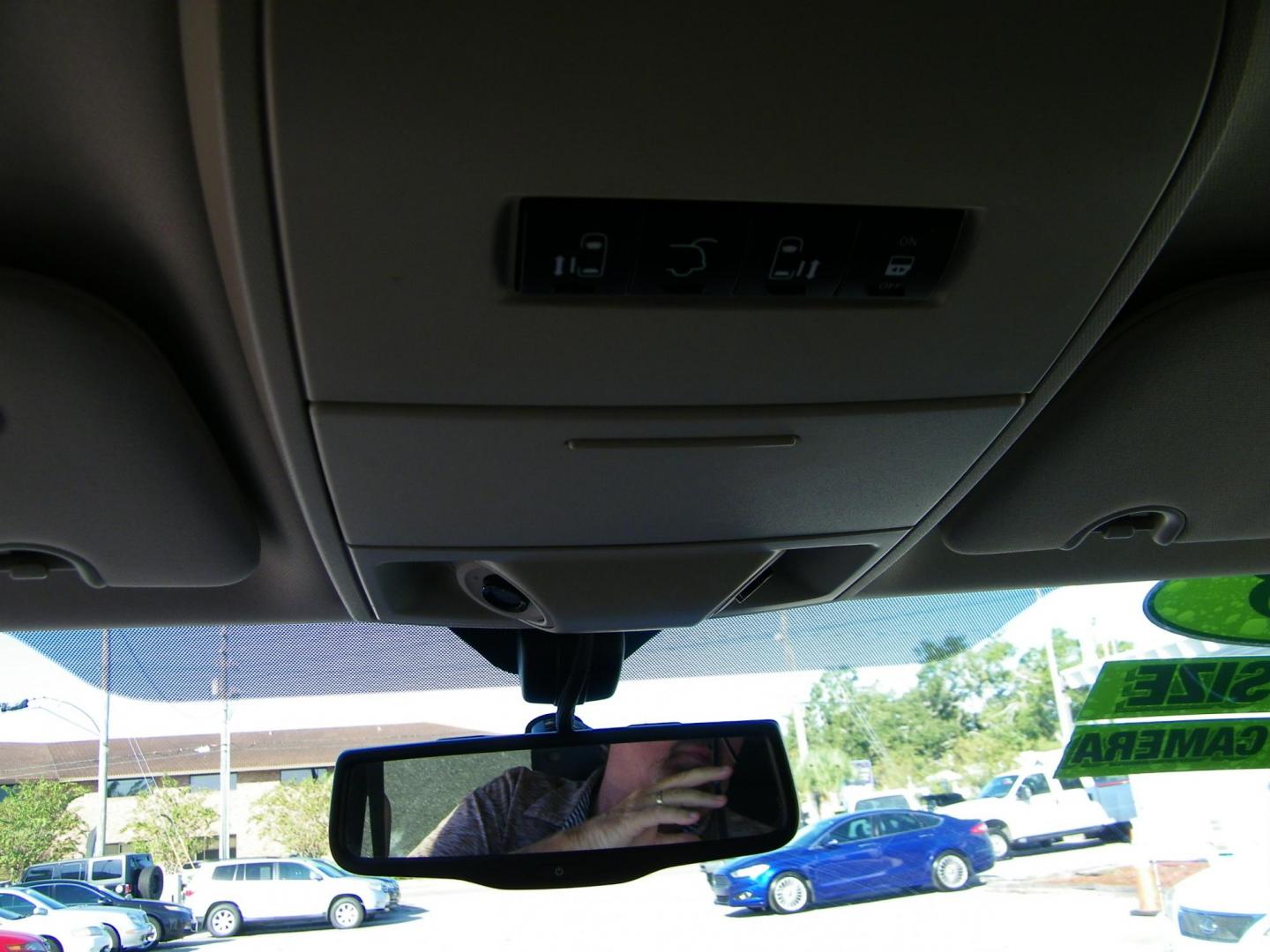 2013 Silver /Grey Chrysler Town & Country Touring-L (2C4RC1CG1DR) with an 3.6L V6 DOHC 24V engine, 6-Speed Automatic transmission, located at 4000 Bee Ridge Road, Sarasota, FL, 34233, (941) 926-0300, 27.298664, -82.489151 - Photo#27