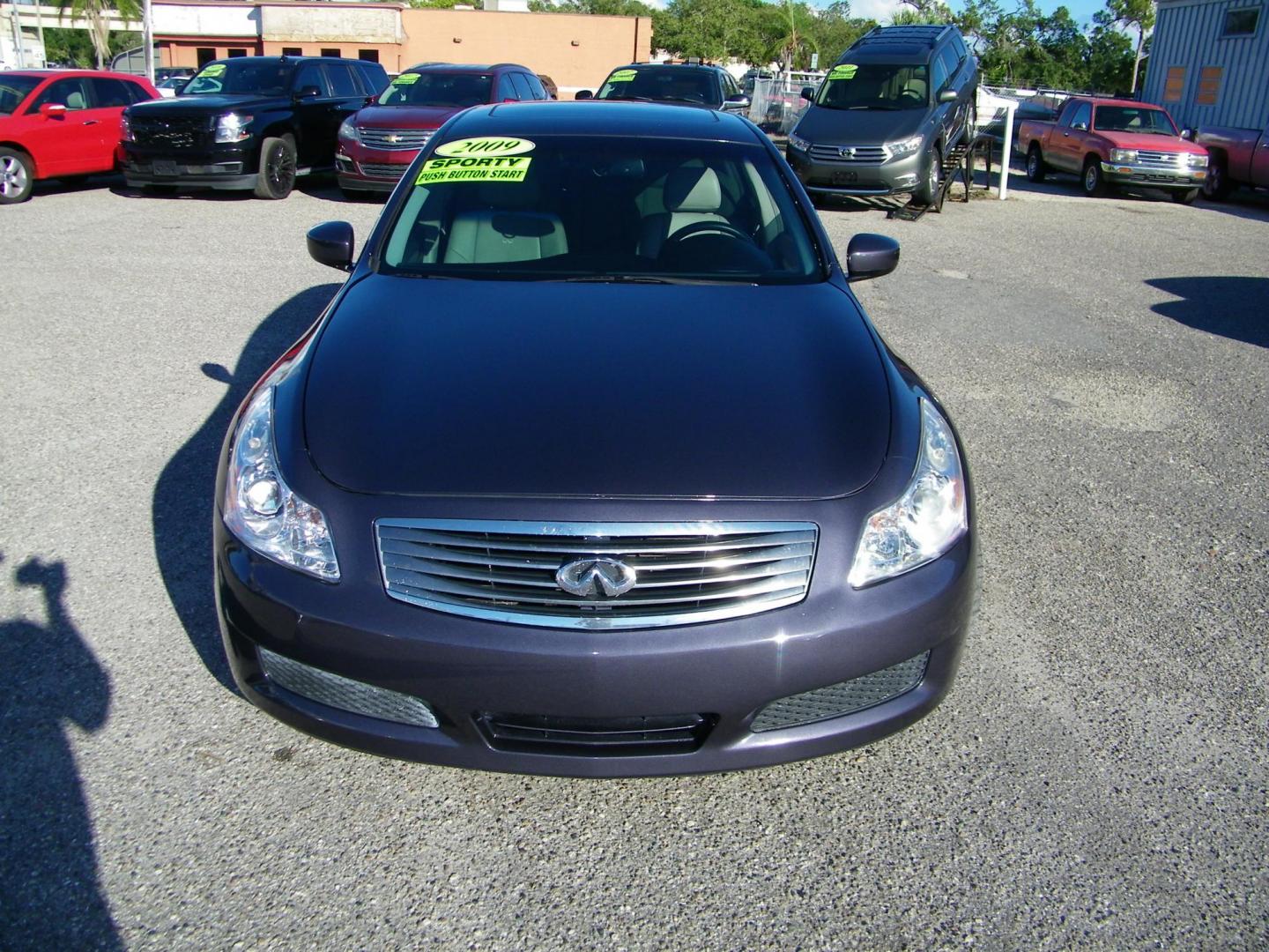 2009 Grey /Grey Infiniti G Sedan G37 (JNKCV61E09M) with an 3.7L V6 DOHC 24V engine, 5-Speed Automatic transmission, located at 4000 Bee Ridge Road, Sarasota, FL, 34233, (941) 926-0300, 27.298664, -82.489151 - Photo#1