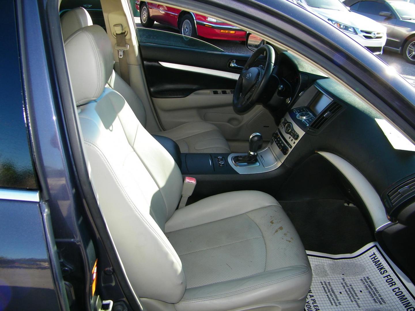 2009 Grey /Grey Infiniti G Sedan G37 (JNKCV61E09M) with an 3.7L V6 DOHC 24V engine, 5-Speed Automatic transmission, located at 4000 Bee Ridge Road, Sarasota, FL, 34233, (941) 926-0300, 27.298664, -82.489151 - Photo#16