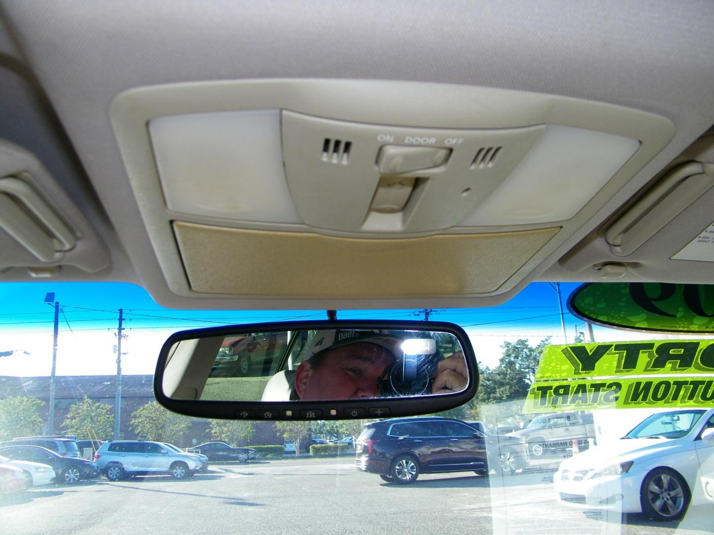 2009 Grey /Grey Infiniti G Sedan G37 (JNKCV61E09M) with an 3.7L V6 DOHC 24V engine, 5-Speed Automatic transmission, located at 4000 Bee Ridge Road, Sarasota, FL, 34233, (941) 926-0300, 27.298664, -82.489151 - Photo#24