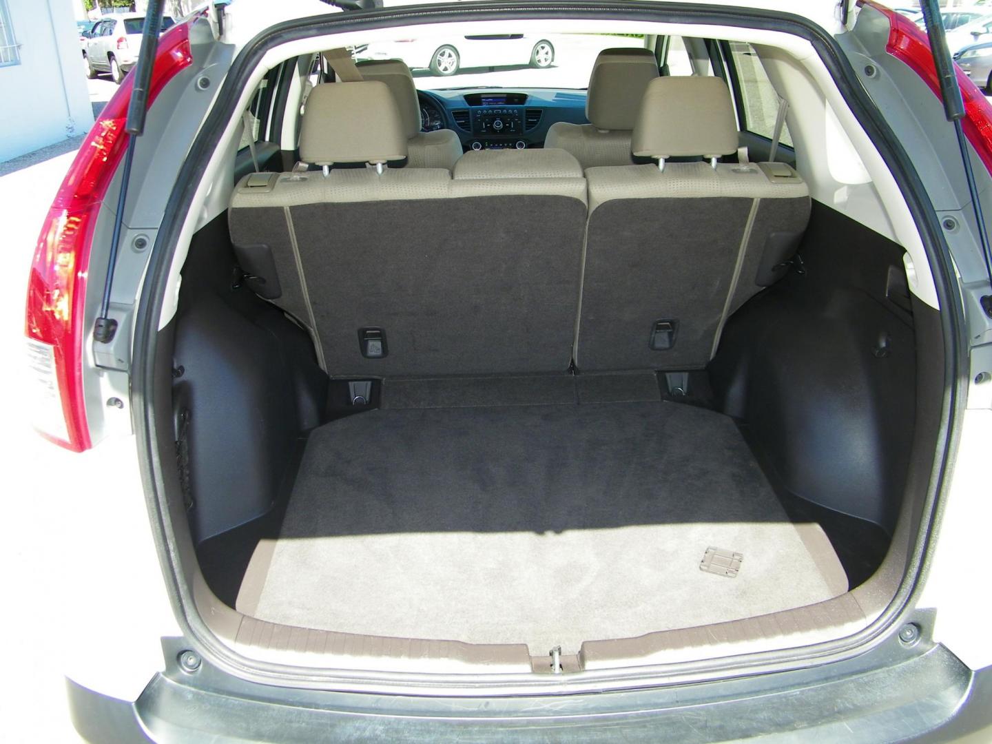 2013 White /Grey Honda CR-V EX 4WD 5-Speed AT (5J6RM4H53DL) with an 2.4L L4 DOHC 16V engine, 5-Speed Automatic transmission, located at 4000 Bee Ridge Road, Sarasota, FL, 34233, (941) 926-0300, 27.298664, -82.489151 - Photo#12