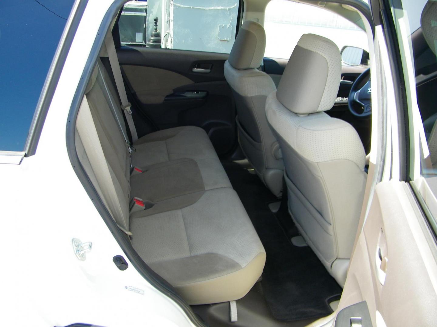 2013 White /Grey Honda CR-V EX 4WD 5-Speed AT (5J6RM4H53DL) with an 2.4L L4 DOHC 16V engine, 5-Speed Automatic transmission, located at 4000 Bee Ridge Road, Sarasota, FL, 34233, (941) 926-0300, 27.298664, -82.489151 - Photo#13
