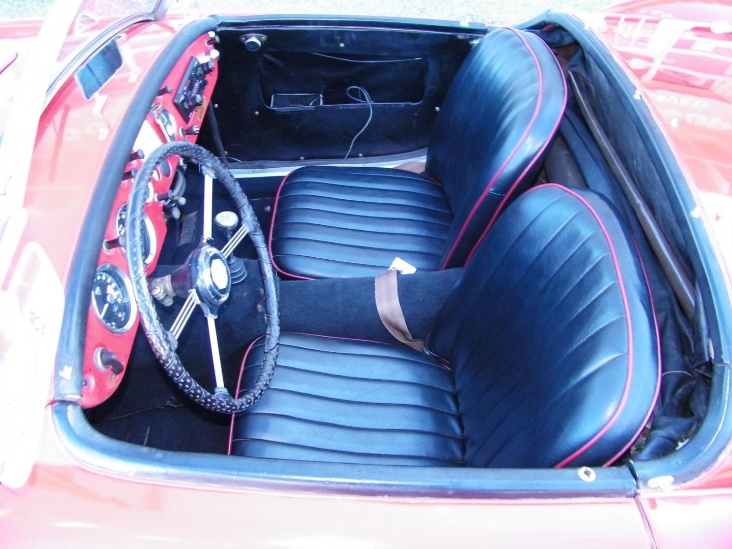 1960 Red /Black MG MGA (GHNL75007) with an 1600 CC engine, 4-Speed Manual transmission, located at 4000 Bee Ridge Road, Sarasota, FL, 34233, (941) 926-0300, 27.298664, -82.489151 - Photo#11