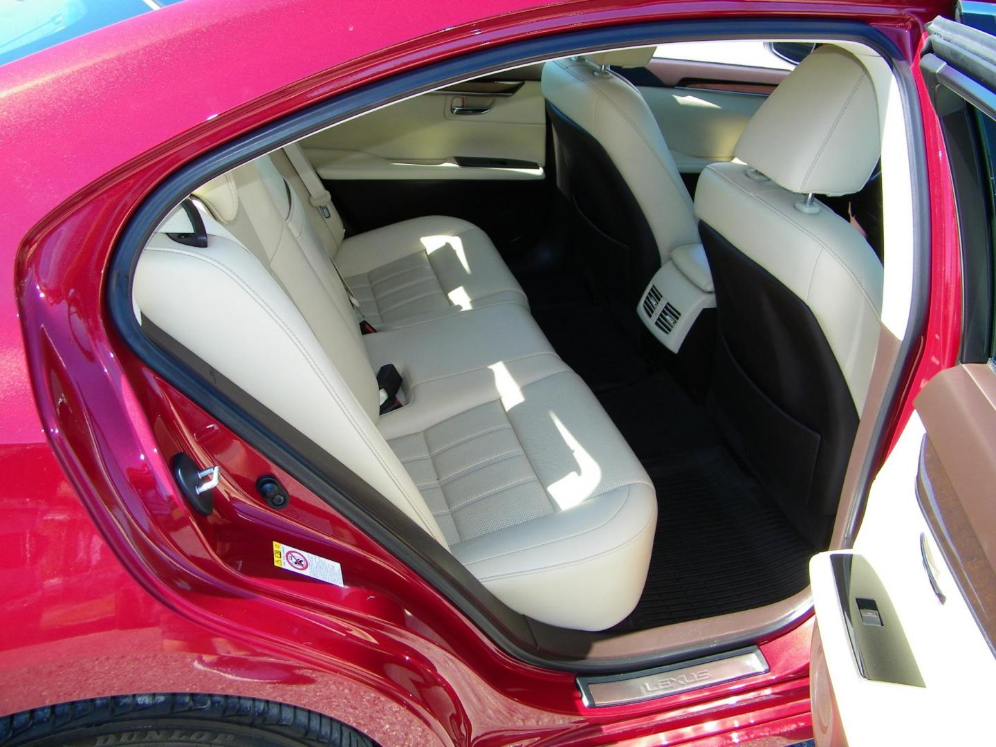 2018 Red /Beige Lexus ES 350 Sedan (58ABK1GG5JU) with an 3.5L V6 DOHC 24V engine, 6A transmission, located at 4000 Bee Ridge Road, Sarasota, FL, 34233, (941) 926-0300, 27.298664, -82.489151 - Photo#13