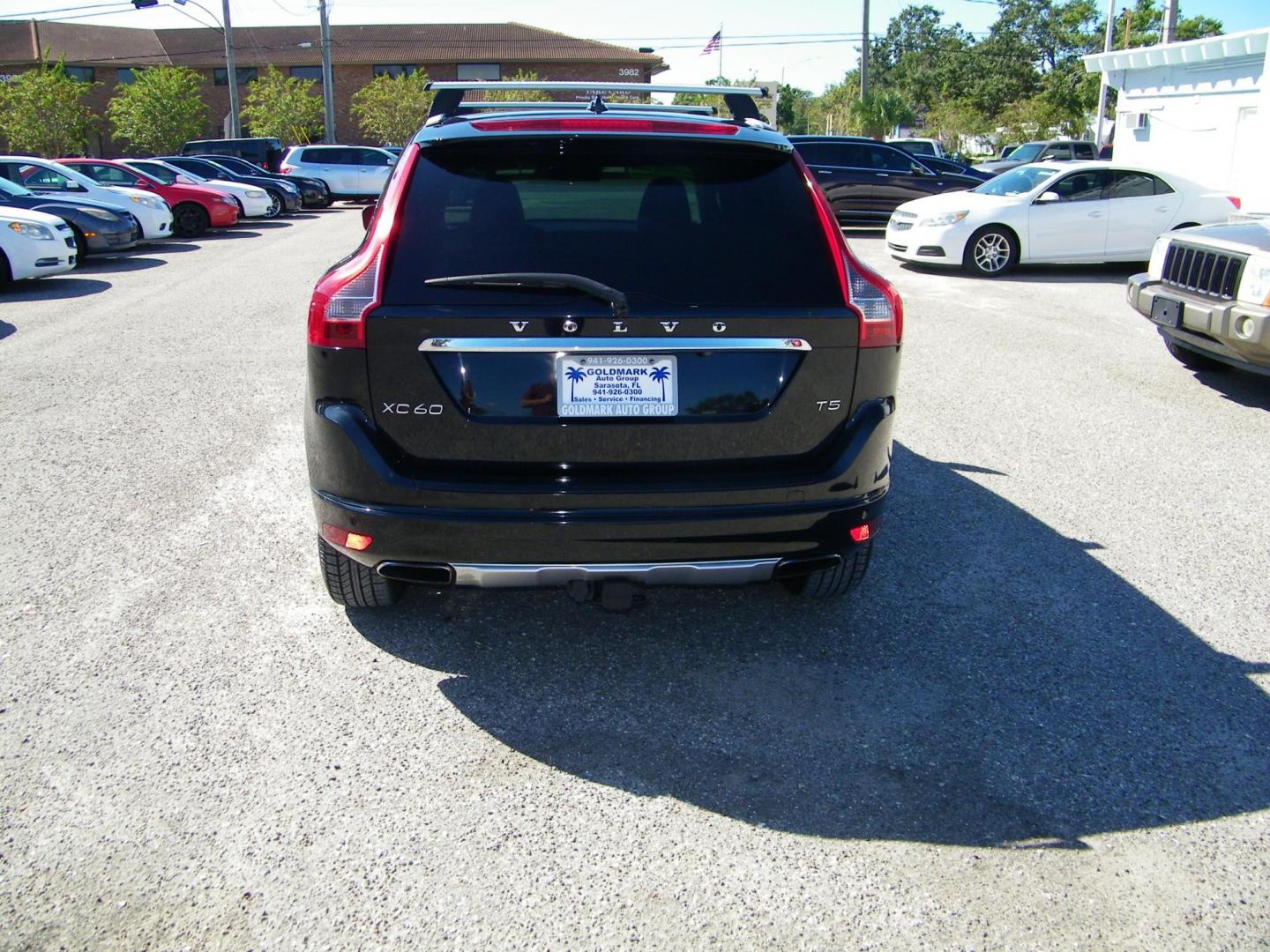 2015 Black /Black Volvo XC60 T6 Drive-E Premier Plus FWD (YV440MDC8F2) with an 2.0L L4 DOHC 16V TURBO engine, 8-Speed Automatic transmission, located at 4000 Bee Ridge Road, Sarasota, FL, 34233, (941) 926-0300, 27.298664, -82.489151 - Photo#4