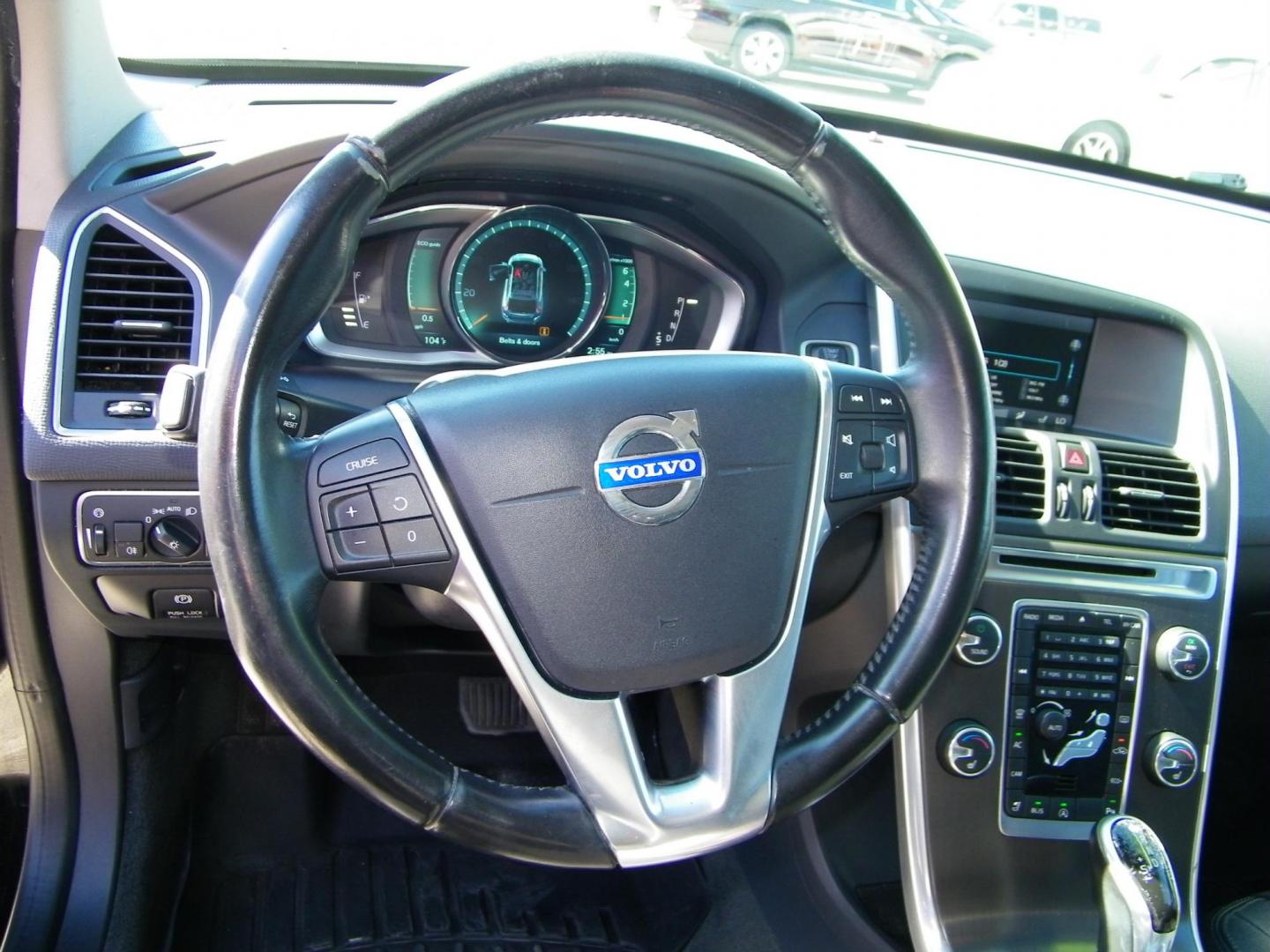 2015 Black /Black Volvo XC60 T6 Drive-E Premier Plus FWD (YV440MDC8F2) with an 2.0L L4 DOHC 16V TURBO engine, 8-Speed Automatic transmission, located at 4000 Bee Ridge Road, Sarasota, FL, 34233, (941) 926-0300, 27.298664, -82.489151 - Photo#21