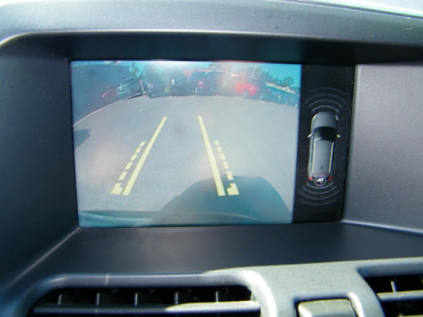 2015 Black /Black Volvo XC60 T6 Drive-E Premier Plus FWD (YV440MDC8F2) with an 2.0L L4 DOHC 16V TURBO engine, 8-Speed Automatic transmission, located at 4000 Bee Ridge Road, Sarasota, FL, 34233, (941) 926-0300, 27.298664, -82.489151 - Photo#28