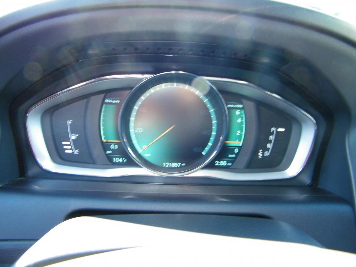 2015 Black /Black Volvo XC60 T6 Drive-E Premier Plus FWD (YV440MDC8F2) with an 2.0L L4 DOHC 16V TURBO engine, 8-Speed Automatic transmission, located at 4000 Bee Ridge Road, Sarasota, FL, 34233, (941) 926-0300, 27.298664, -82.489151 - Photo#27