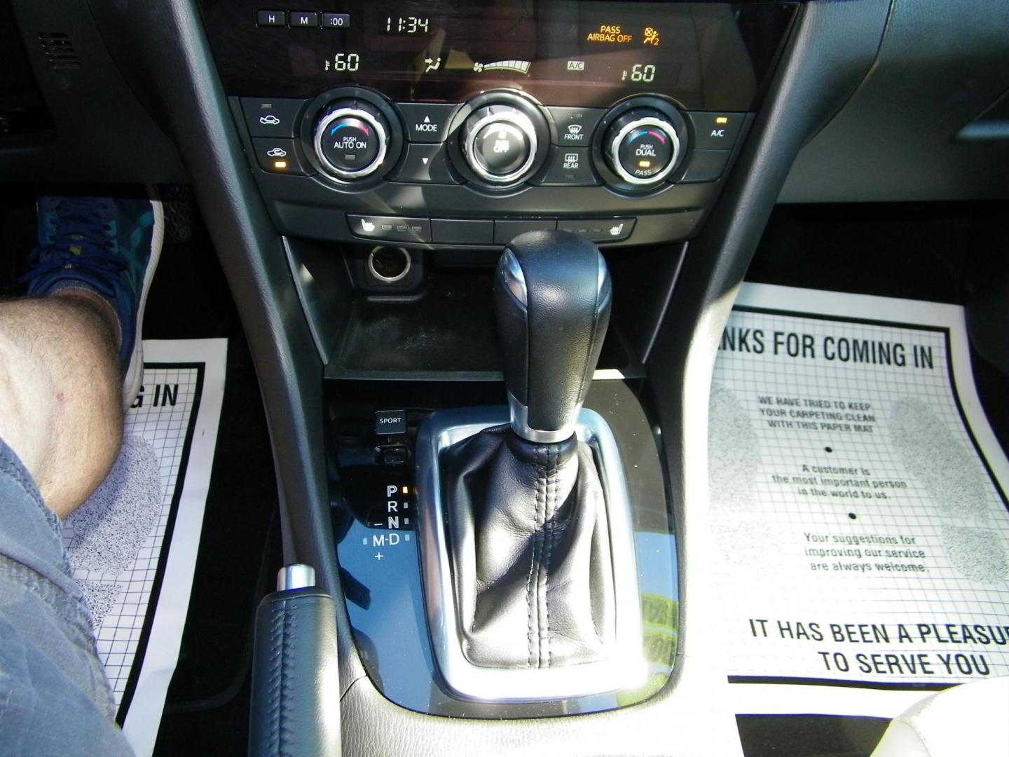 2014 WHITE /Tan Mazda Mazda6 i Grand Touring (JM1GJ1W69E1) with an 2.5L L4 DOHC 16V engine, 6-Speed Automatic transmission, located at 4000 Bee Ridge Road, Sarasota, FL, 34233, (941) 926-0300, 27.298664, -82.489151 - Photo#22