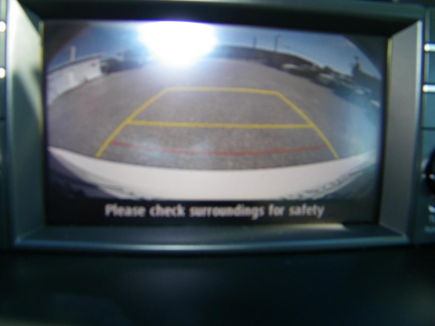 2014 WHITE /Tan Mazda Mazda6 i Grand Touring (JM1GJ1W69E1) with an 2.5L L4 DOHC 16V engine, 6-Speed Automatic transmission, located at 4000 Bee Ridge Road, Sarasota, FL, 34233, (941) 926-0300, 27.298664, -82.489151 - Photo#27