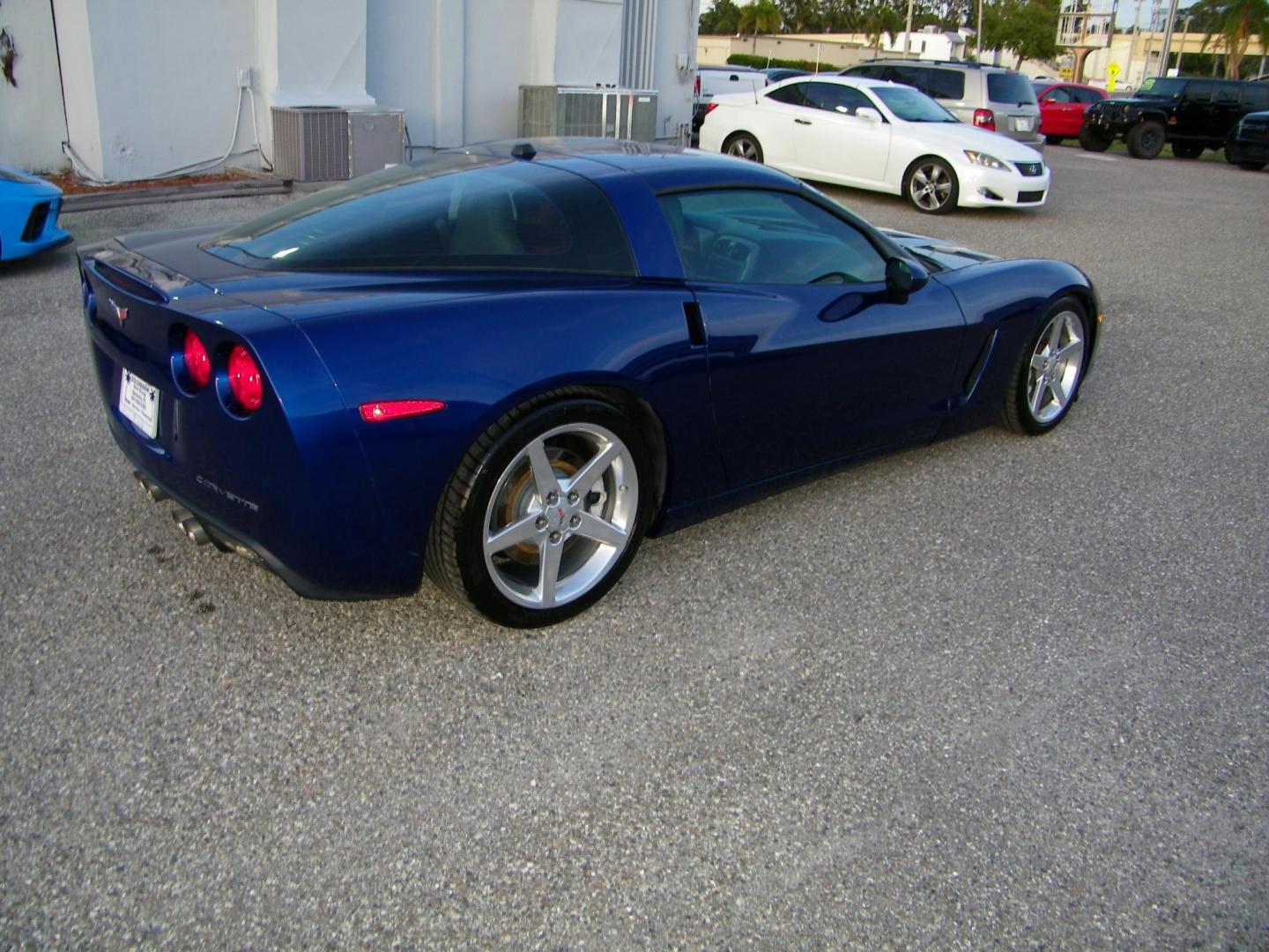 2005 Blue /Beige Chevrolet Corvette Coupe (1G1YY24U955) with an 6.0L V8 OHV 16V engine, Automatic transmission, located at 4000 Bee Ridge Road, Sarasota, FL, 34233, (941) 926-0300, 27.298664, -82.489151 - Photo#5