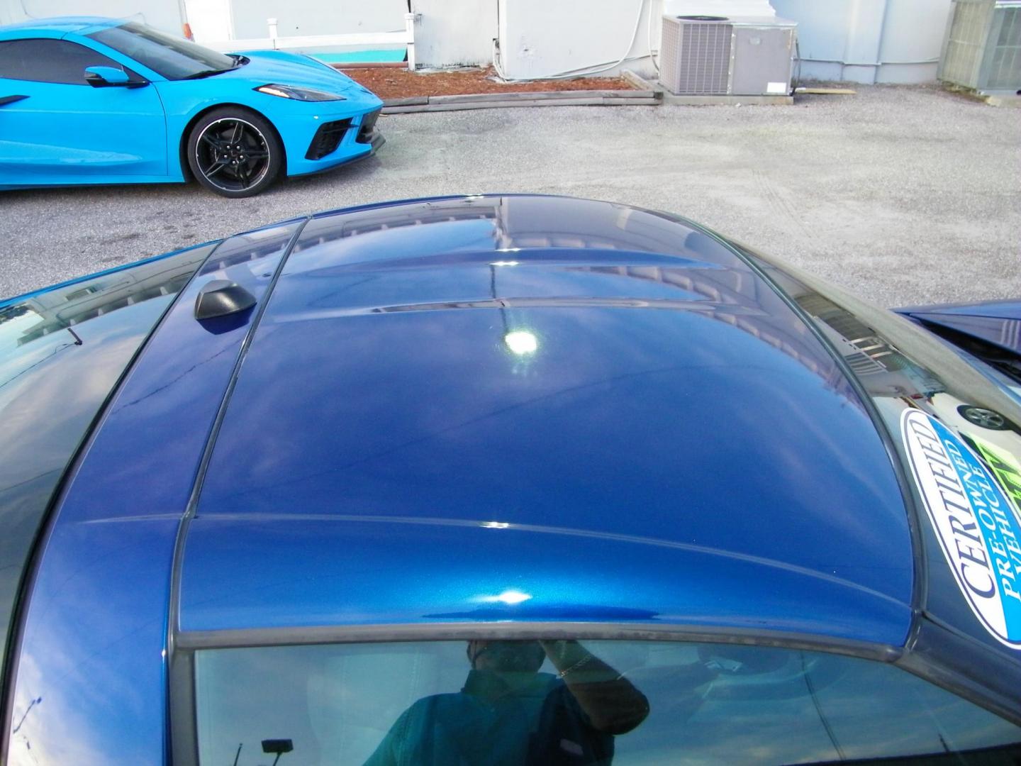 2005 Blue /Beige Chevrolet Corvette Coupe (1G1YY24U955) with an 6.0L V8 OHV 16V engine, Automatic transmission, located at 4000 Bee Ridge Road, Sarasota, FL, 34233, (941) 926-0300, 27.298664, -82.489151 - Photo#8