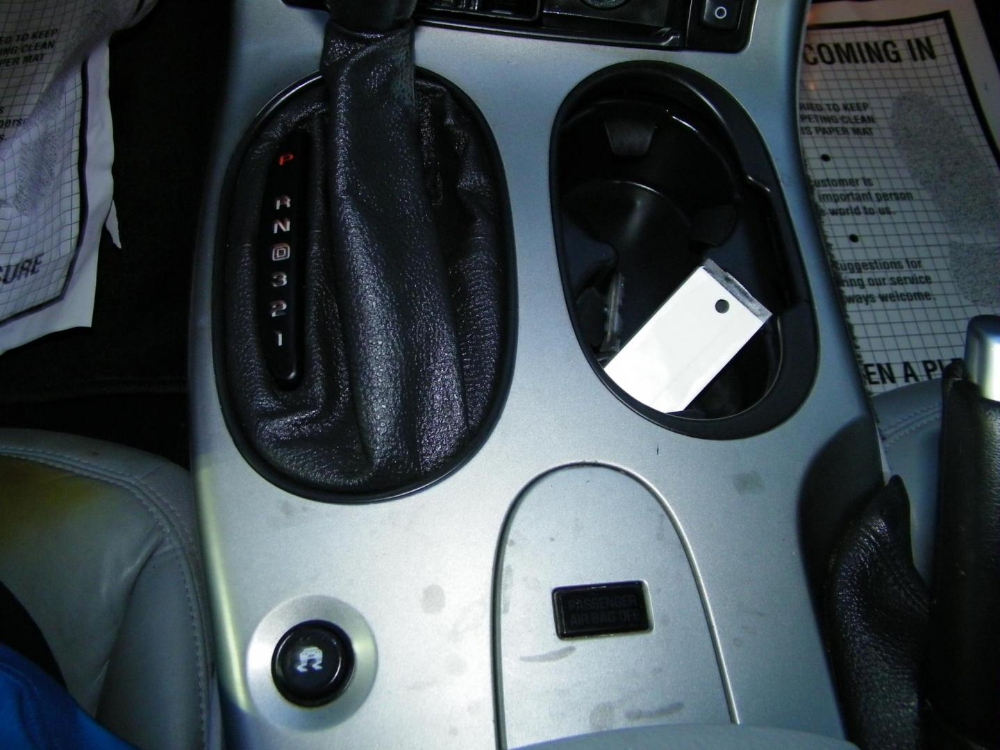 2005 Blue /Beige Chevrolet Corvette Coupe (1G1YY24U955) with an 6.0L V8 OHV 16V engine, Automatic transmission, located at 4000 Bee Ridge Road, Sarasota, FL, 34233, (941) 926-0300, 27.298664, -82.489151 - Photo#13