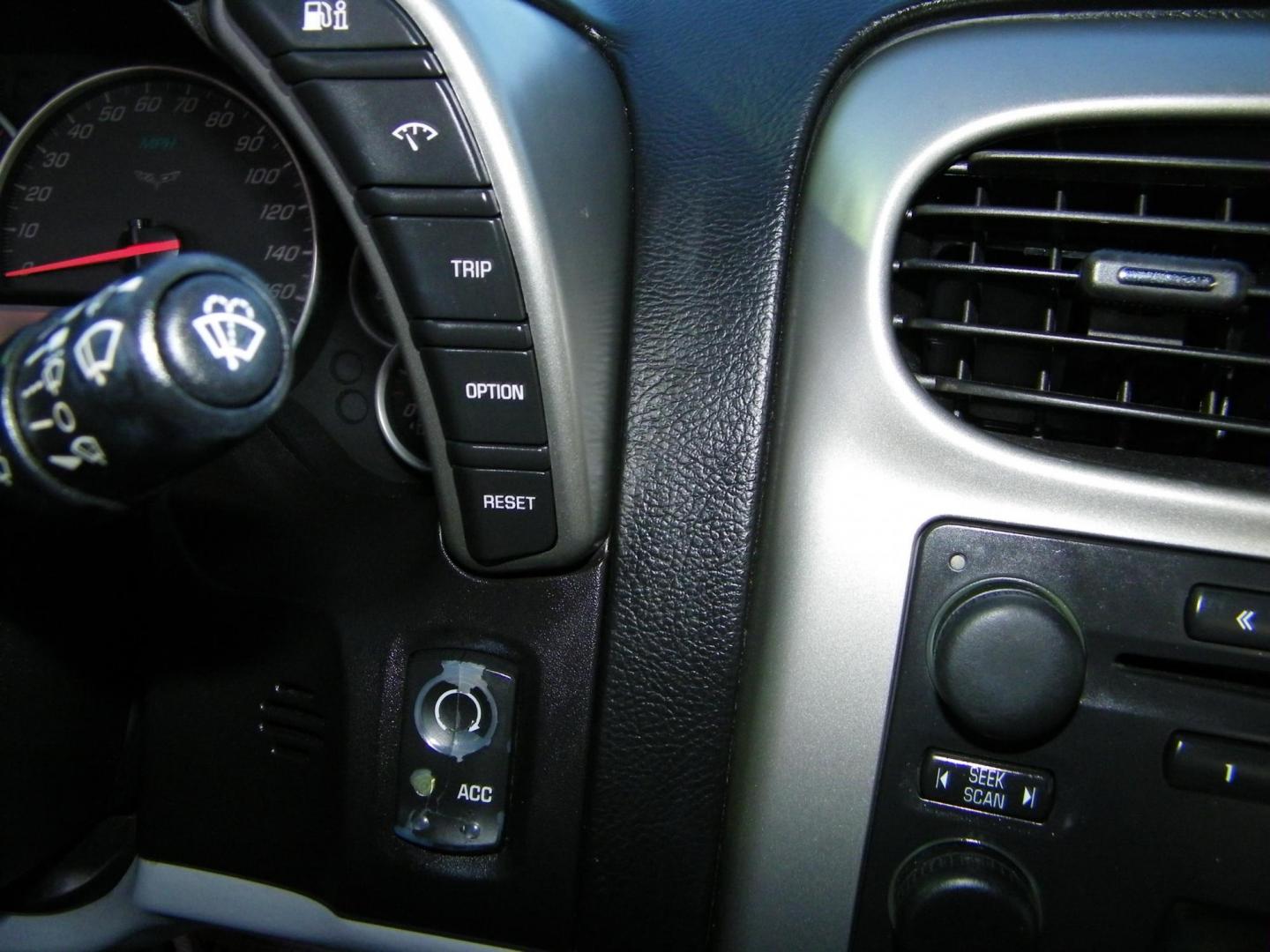 2005 Blue /Beige Chevrolet Corvette Coupe (1G1YY24U955) with an 6.0L V8 OHV 16V engine, Automatic transmission, located at 4000 Bee Ridge Road, Sarasota, FL, 34233, (941) 926-0300, 27.298664, -82.489151 - Photo#18