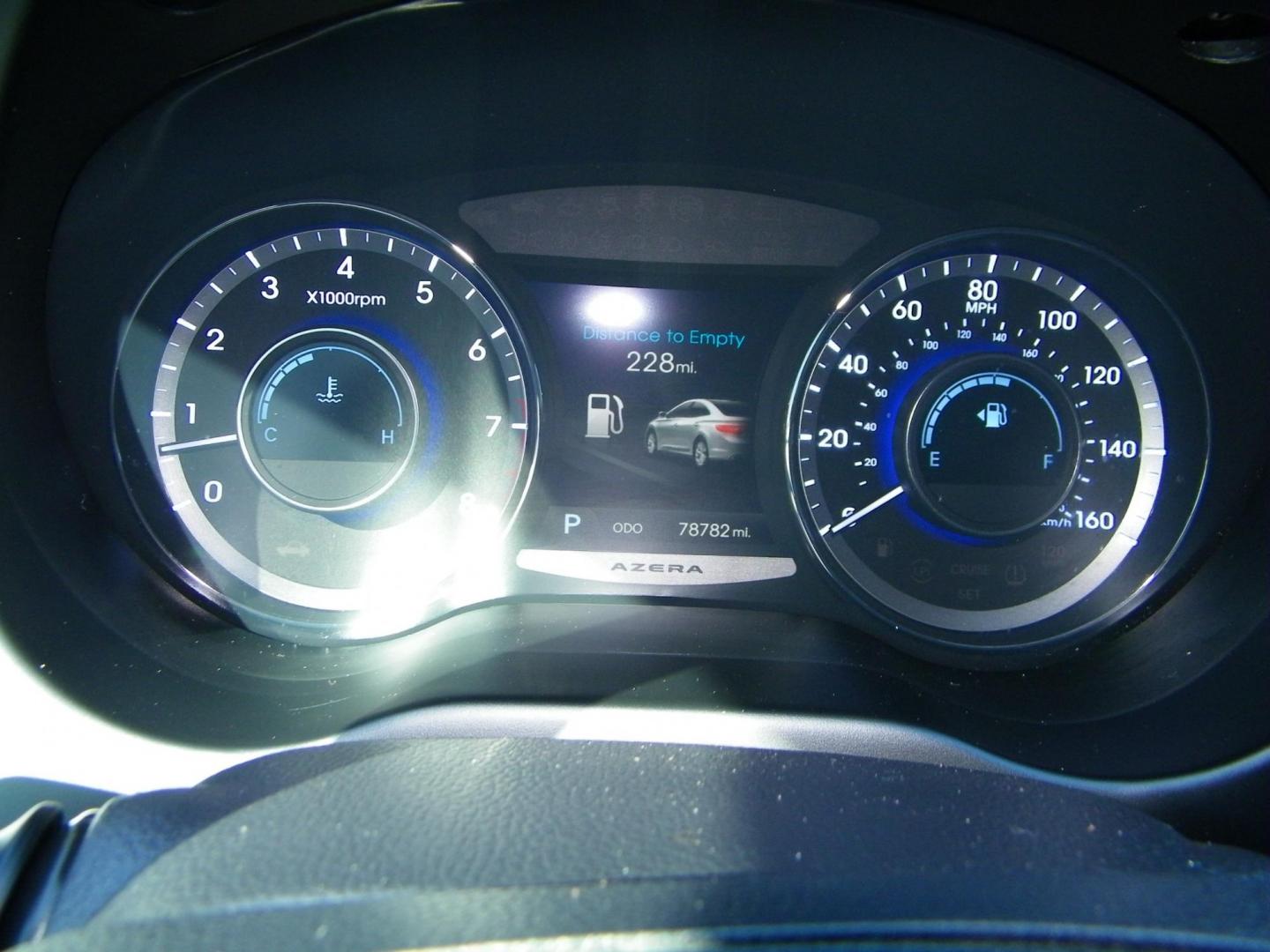 2014 Black /Black Hyundai Azera Limited (KMHFH4JG7EA) with an 3.3L V6 DOHC 24V engine, 6-Speed Automatic transmission, located at 4000 Bee Ridge Road, Sarasota, FL, 34233, (941) 926-0300, 27.298664, -82.489151 - Photo#22