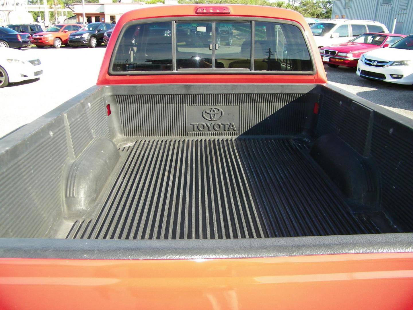 1998 Red /Beige Toyota T100 DX Xtracab 2WD (JT4TN12D6W0) with an 3.4L V6 DOHC 24V engine, Automatic transmission, located at 4000 Bee Ridge Road, Sarasota, FL, 34233, (941) 926-0300, 27.298664, -82.489151 - Photo#5