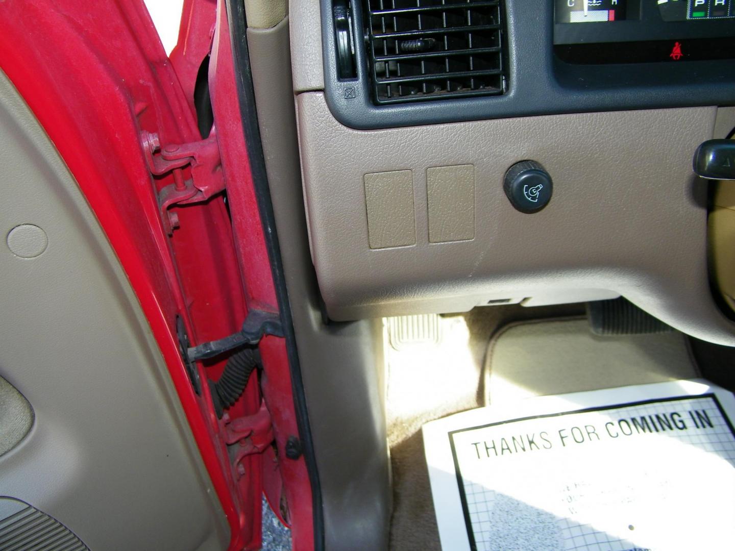 1998 Red /Beige Toyota T100 DX Xtracab 2WD (JT4TN12D6W0) with an 3.4L V6 DOHC 24V engine, Automatic transmission, located at 4000 Bee Ridge Road, Sarasota, FL, 34233, (941) 926-0300, 27.298664, -82.489151 - Photo#16