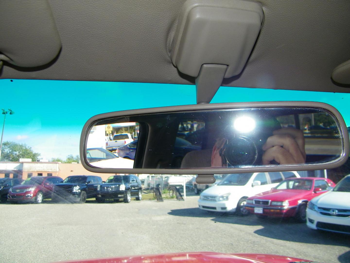 1998 Red /Beige Toyota T100 DX Xtracab 2WD (JT4TN12D6W0) with an 3.4L V6 DOHC 24V engine, Automatic transmission, located at 4000 Bee Ridge Road, Sarasota, FL, 34233, (941) 926-0300, 27.298664, -82.489151 - Photo#18