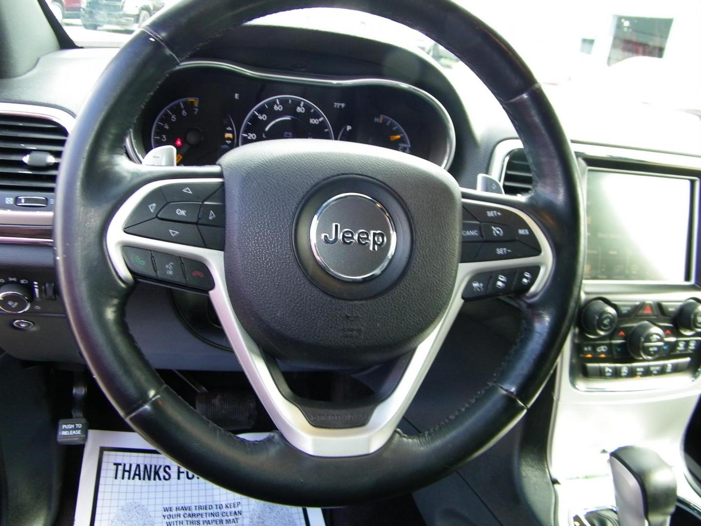 2016 Red /Black Jeep Grand Cherokee Overland 4WD (1C4RJFCG8GC) with an 3.6L V6 DOHC 24V engine, 8A transmission, located at 4000 Bee Ridge Road, Sarasota, FL, 34233, (941) 926-0300, 27.298664, -82.489151 - Photo#25