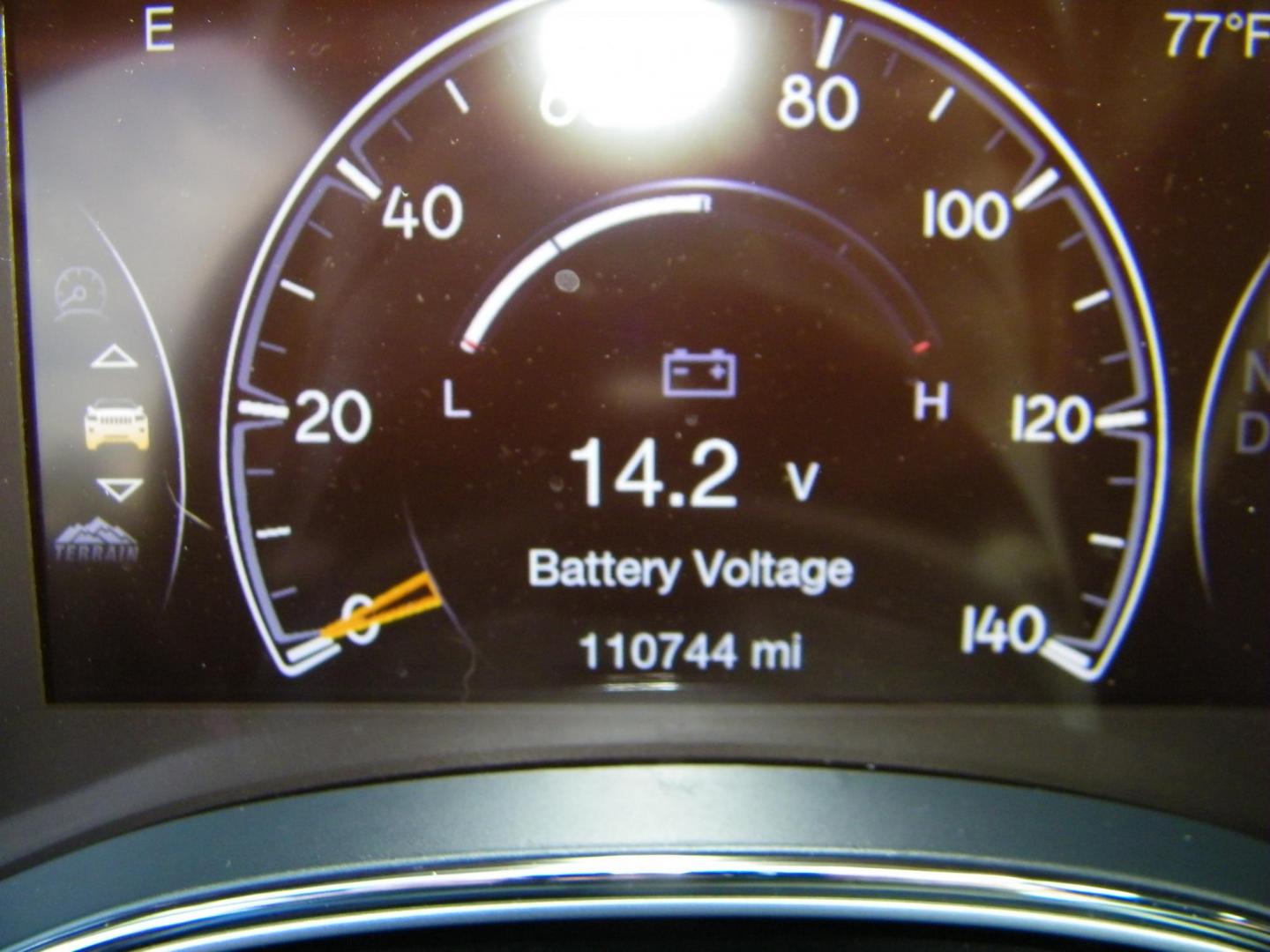 2016 Red /Black Jeep Grand Cherokee Overland 4WD (1C4RJFCG8GC) with an 3.6L V6 DOHC 24V engine, 8A transmission, located at 4000 Bee Ridge Road, Sarasota, FL, 34233, (941) 926-0300, 27.298664, -82.489151 - Photo#32