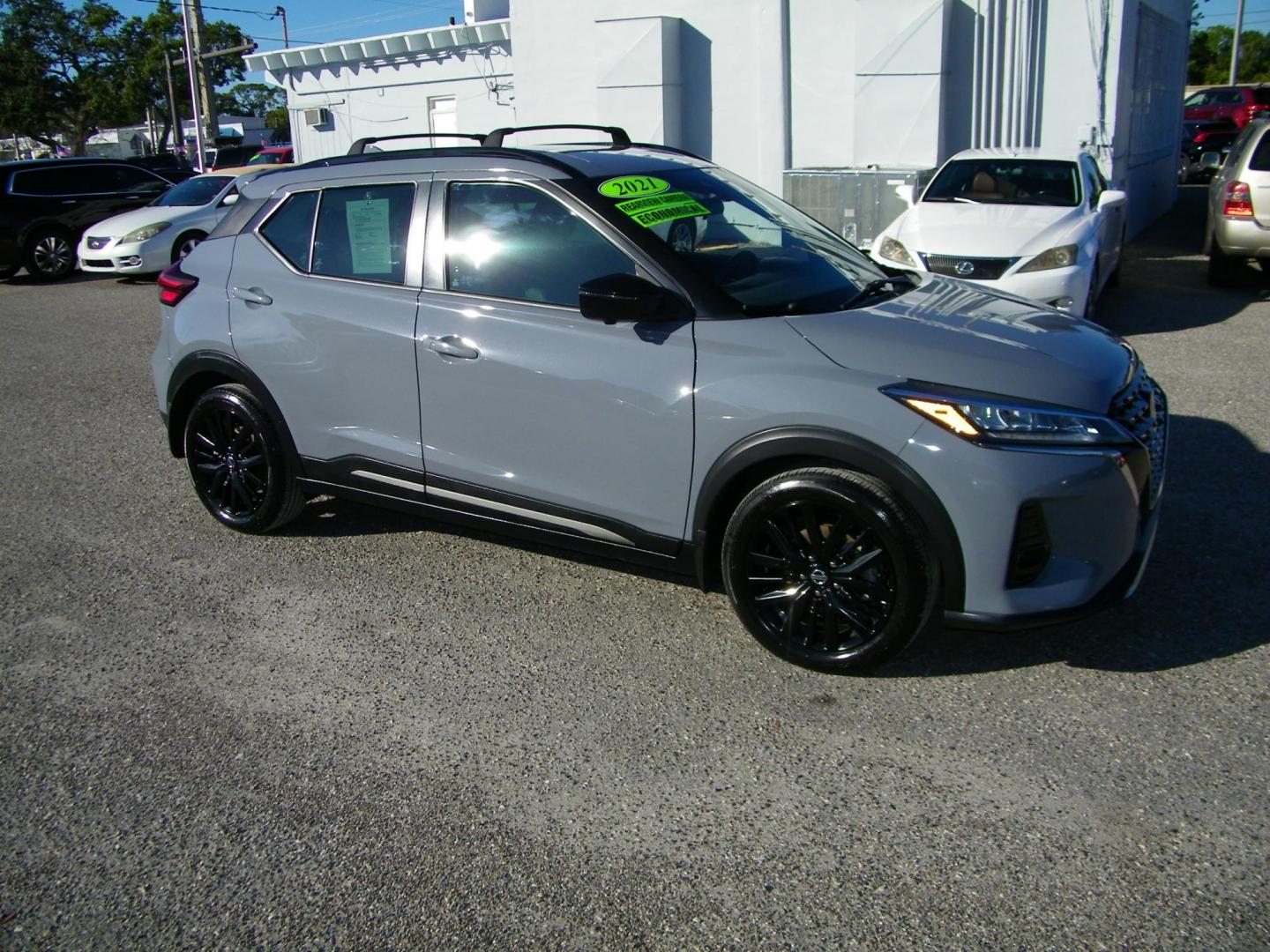 2021 Grey /Grey Nissan Kicks SR (3N1CP5DV2ML) with an 1.6L L4 engine, CVT transmission, located at 4000 Bee Ridge Road, Sarasota, FL, 34233, (941) 926-0300, 27.298664, -82.489151 - Photo#7