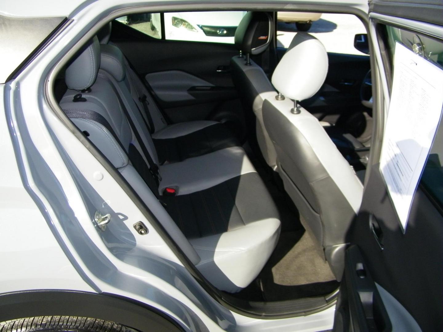 2021 Grey /Grey Nissan Kicks SR (3N1CP5DV2ML) with an 1.6L L4 engine, CVT transmission, located at 4000 Bee Ridge Road, Sarasota, FL, 34233, (941) 926-0300, 27.298664, -82.489151 - Photo#12