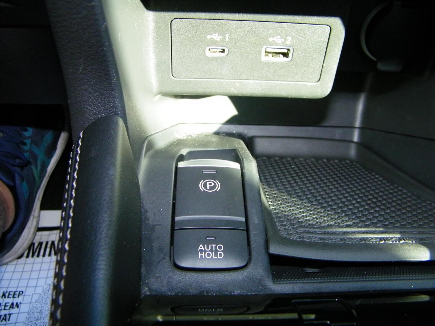 2021 Grey /Grey Nissan Kicks SR (3N1CP5DV2ML) with an 1.6L L4 engine, CVT transmission, located at 4000 Bee Ridge Road, Sarasota, FL, 34233, (941) 926-0300, 27.298664, -82.489151 - Photo#21